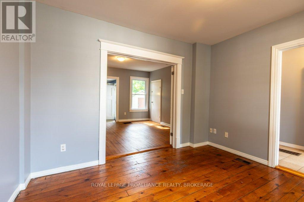 76-78 North Street N, Kingston (East Of Sir John A. Blvd), Ontario  K7K 1J9 - Photo 23 - X12778732