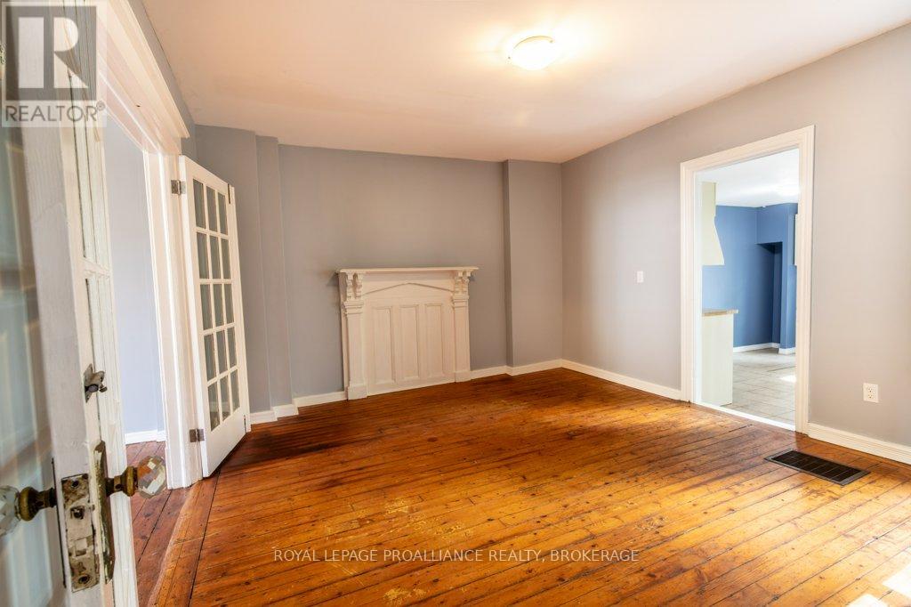 76-78 North Street N, Kingston (East Of Sir John A. Blvd), Ontario  K7K 1J9 - Photo 25 - X12778732