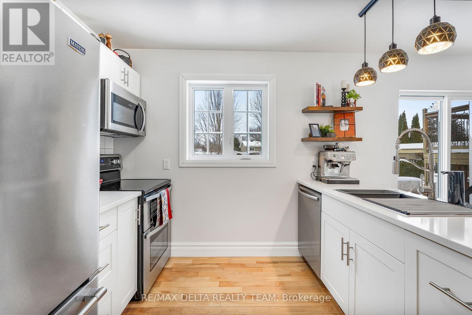 261 Agathe Street, Clarence-Rockland, Ontario  K4K 1K7 - Photo 10 - X12778638