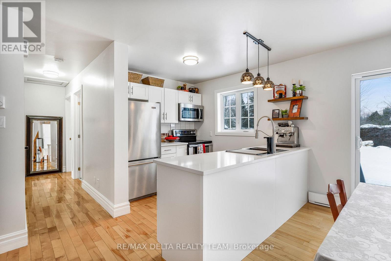 261 Agathe Street, Clarence-Rockland, Ontario  K4K 1K7 - Photo 9 - X12778638