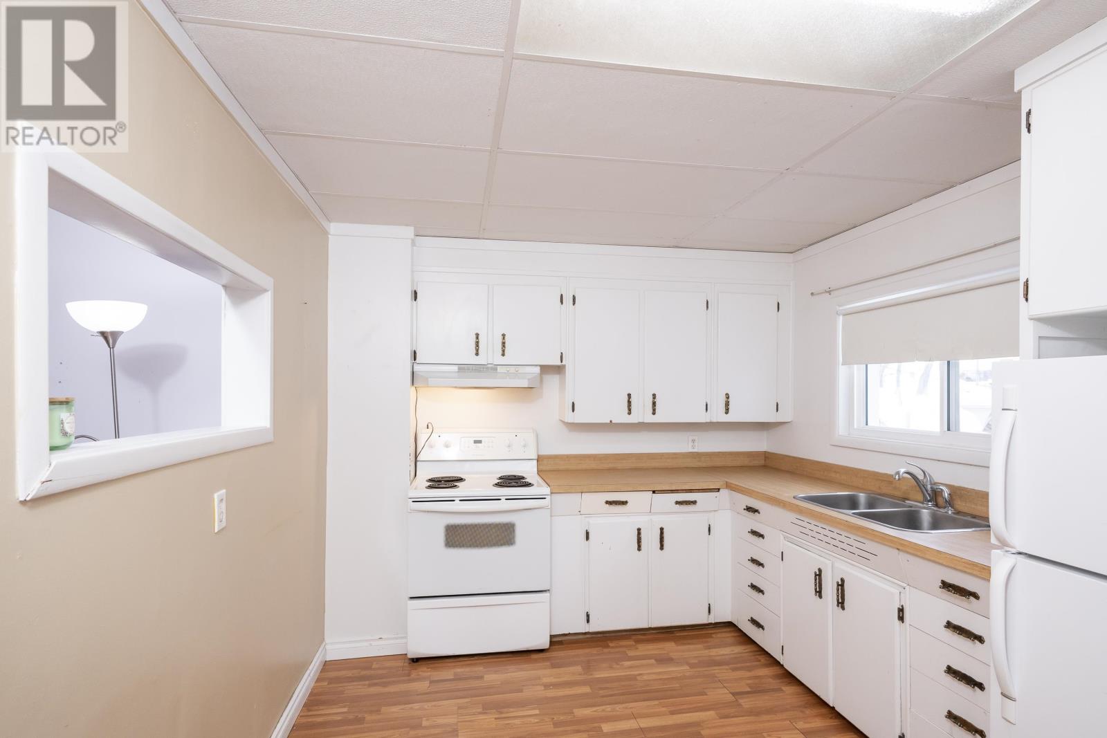 824 Finlayson St, Thunder Bay, Ontario  P7C 2L2 - Photo 7 - TB2600165