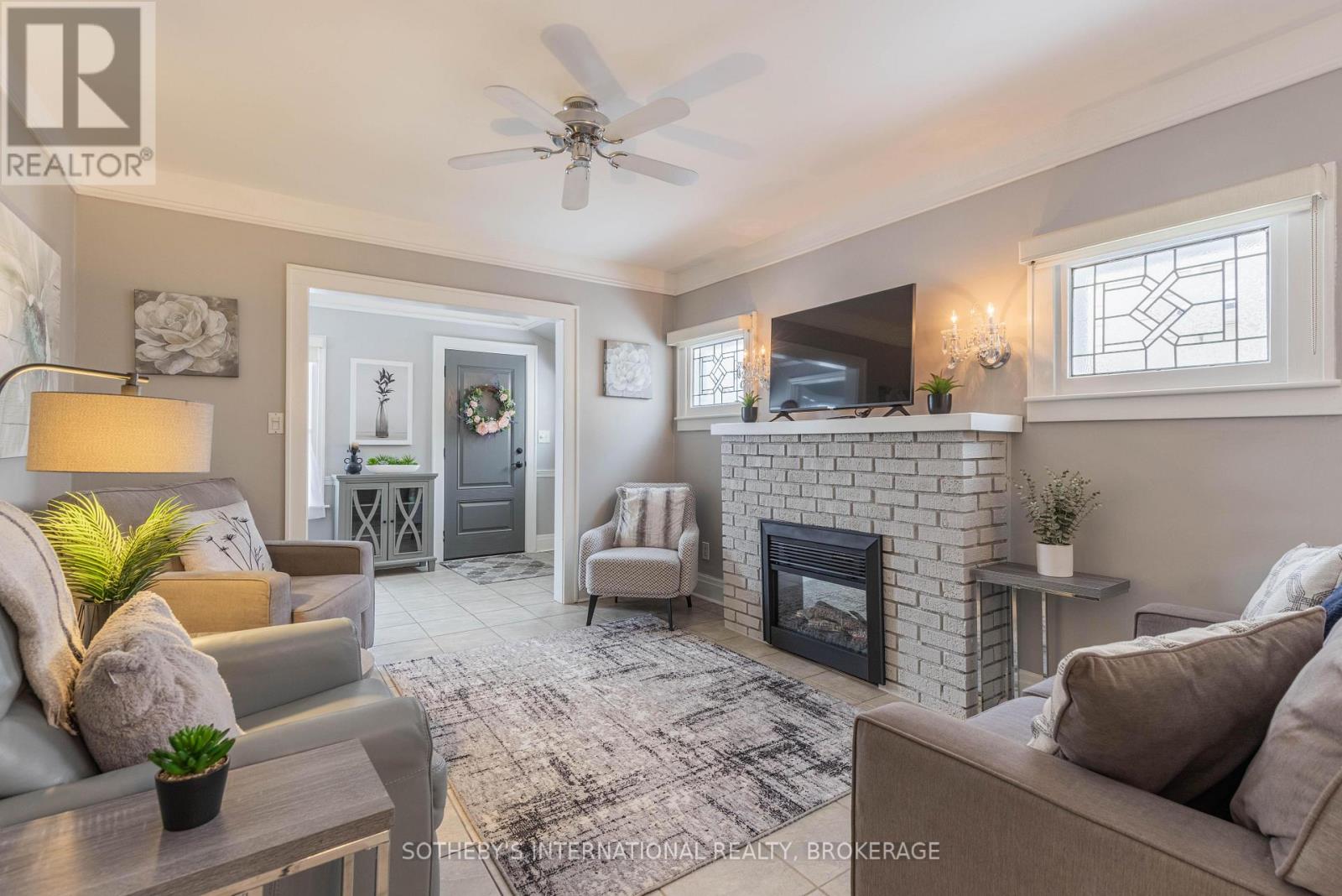 18 Dexter Street, St. Catharines, Ontario  L2S 2L6 - Photo 13 - X12778536