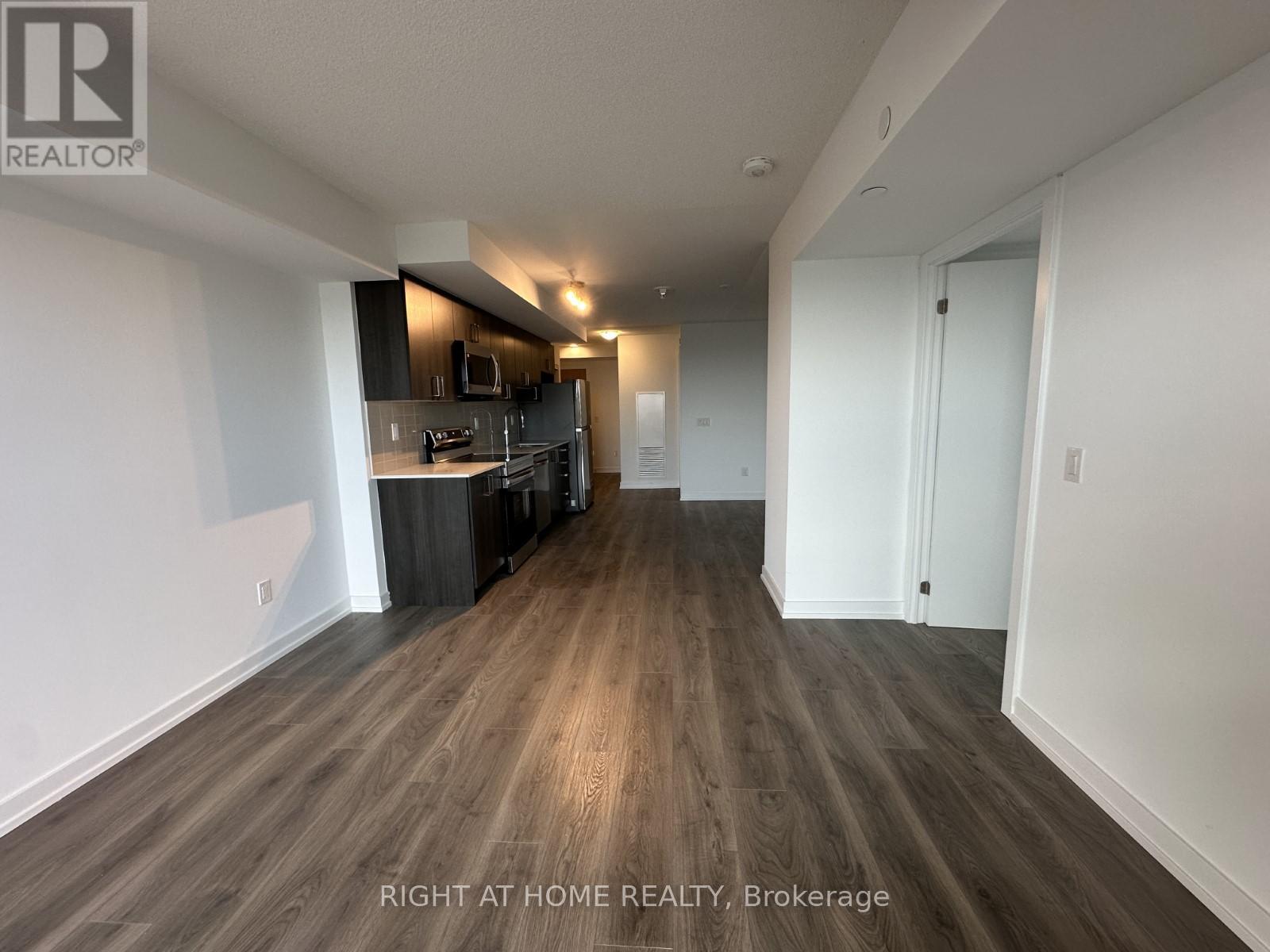 2204 - 1435 Celebration Drive, Pickering, Ontario  L1W 0C4 - Photo 6 - E12778468