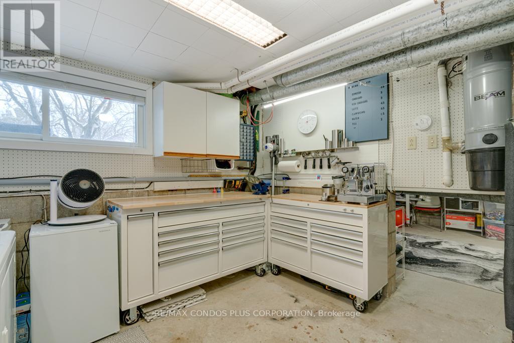 6 Munson Crescent, Toronto, Ontario  M1P 3M7 - Photo 38 - E12778508