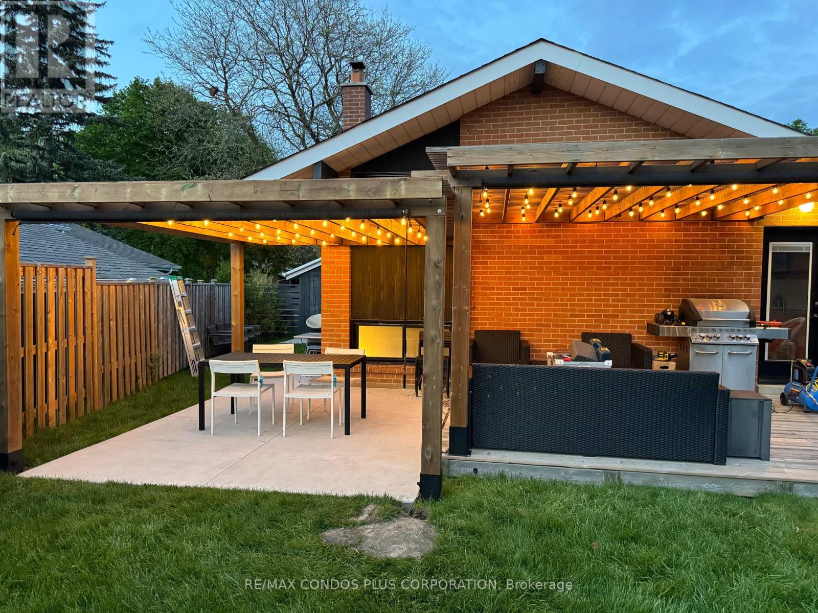 6 Munson Crescent, Toronto, Ontario  M1P 3M7 - Photo 43 - E12778508