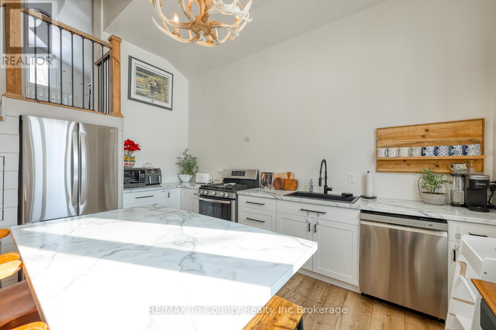 53 Wellington Street, Bayham, Ontario  N0J 1T0 - Photo 14 - X12778514