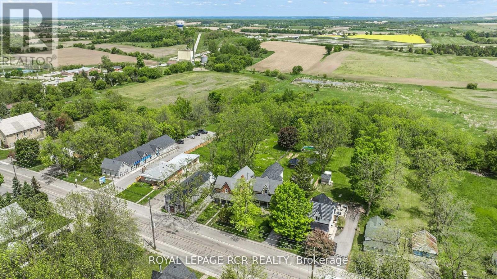 20377 Leslie Street, East Gwillimbury (Queensville), Ontario  L0G 1R0 - Photo 21 - N12778490