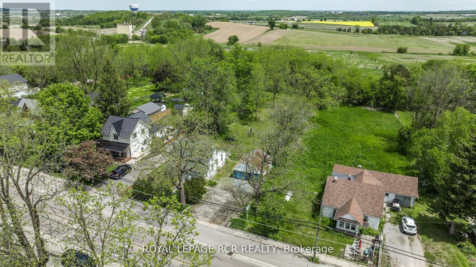 20377 Leslie Street, East Gwillimbury (Queensville), Ontario  L0G 1R0 - Photo 9 - N12778490