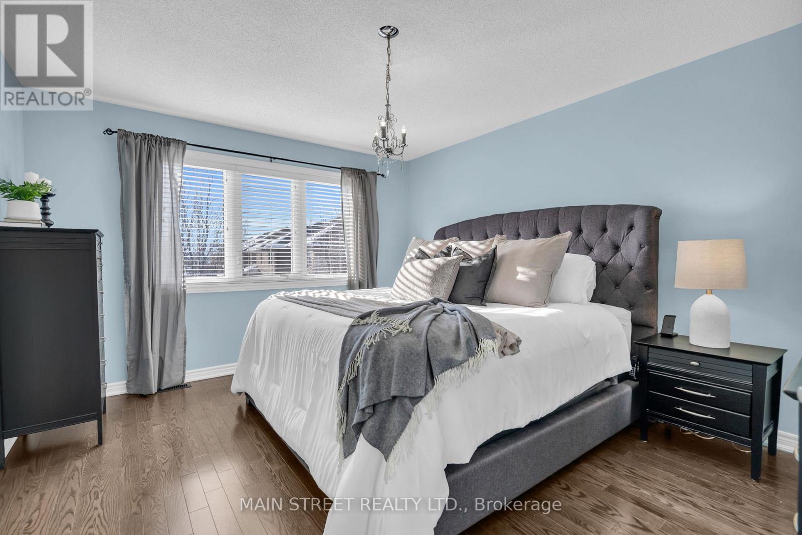 382 Conover Avenue, Aurora, Ontario  L4G 0J1 - Photo 17 - N12778596