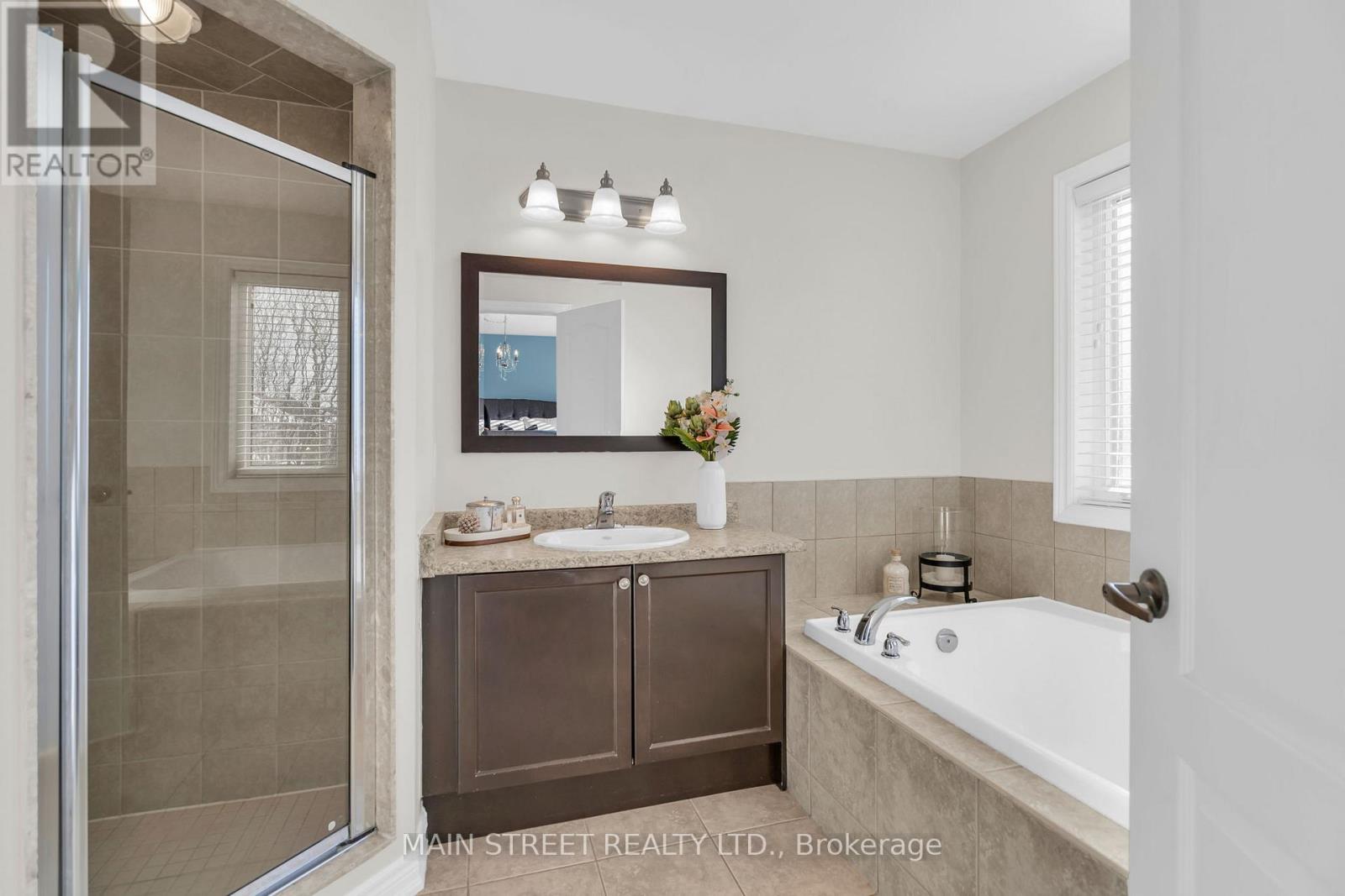 382 Conover Avenue, Aurora, Ontario  L4G 0J1 - Photo 18 - N12778596