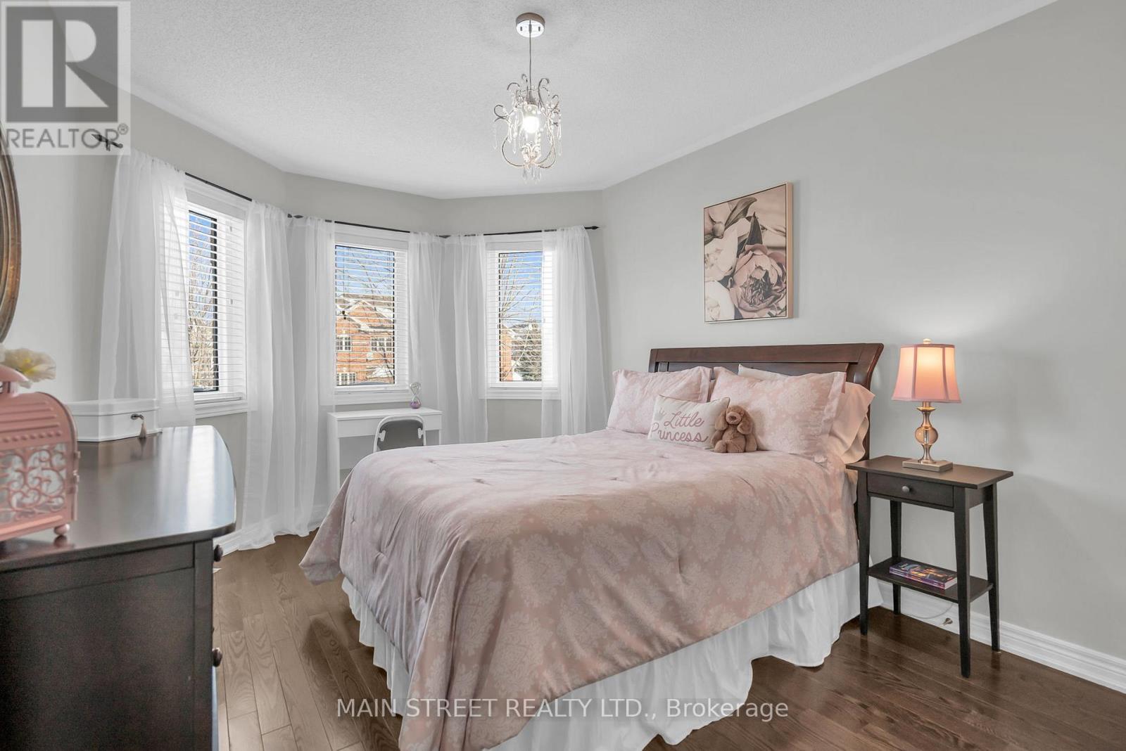 382 Conover Avenue, Aurora, Ontario  L4G 0J1 - Photo 19 - N12778596