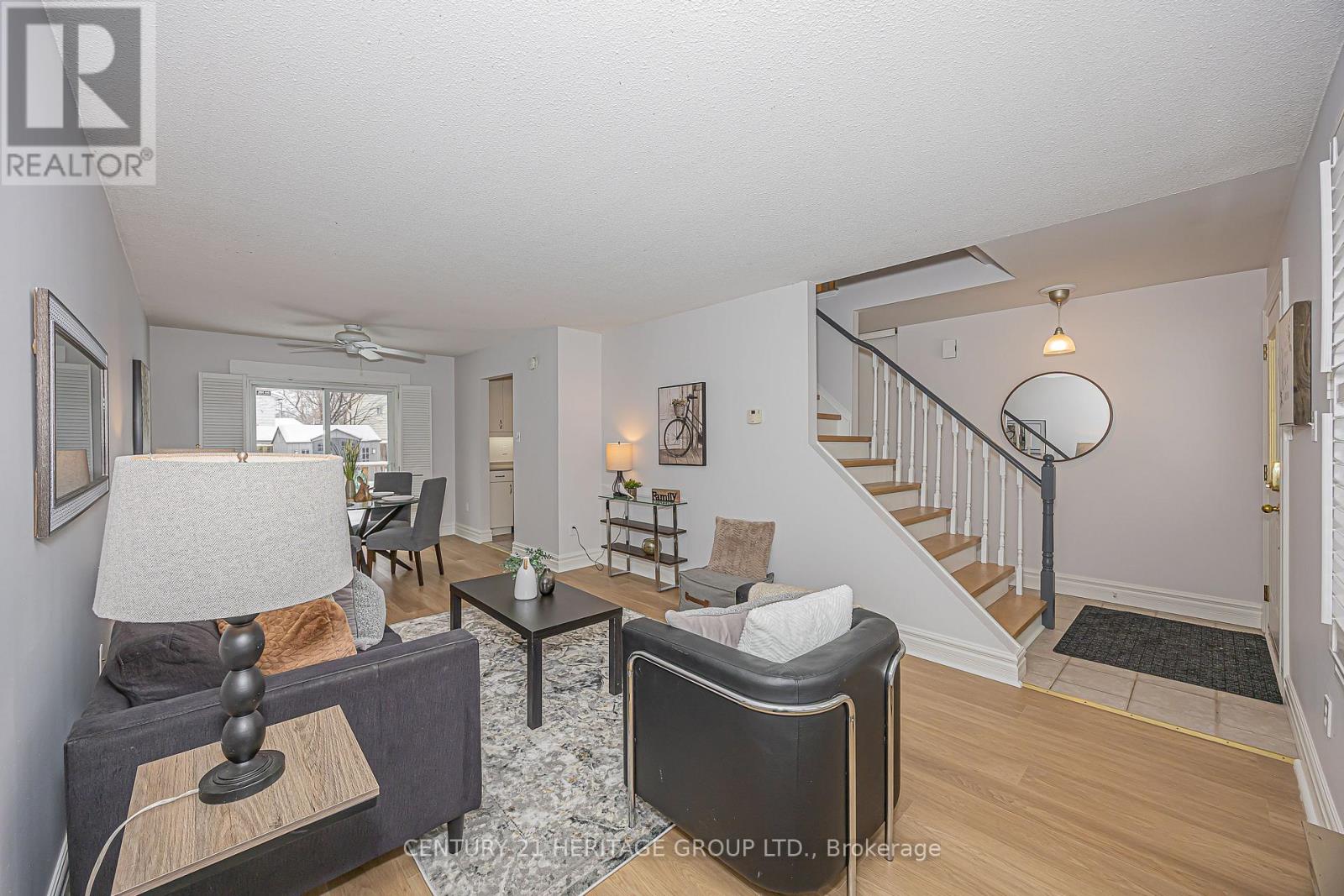 503 Sandford Street, Newmarket, Ontario  L3Y 5E2 - Photo 10 - N12778644