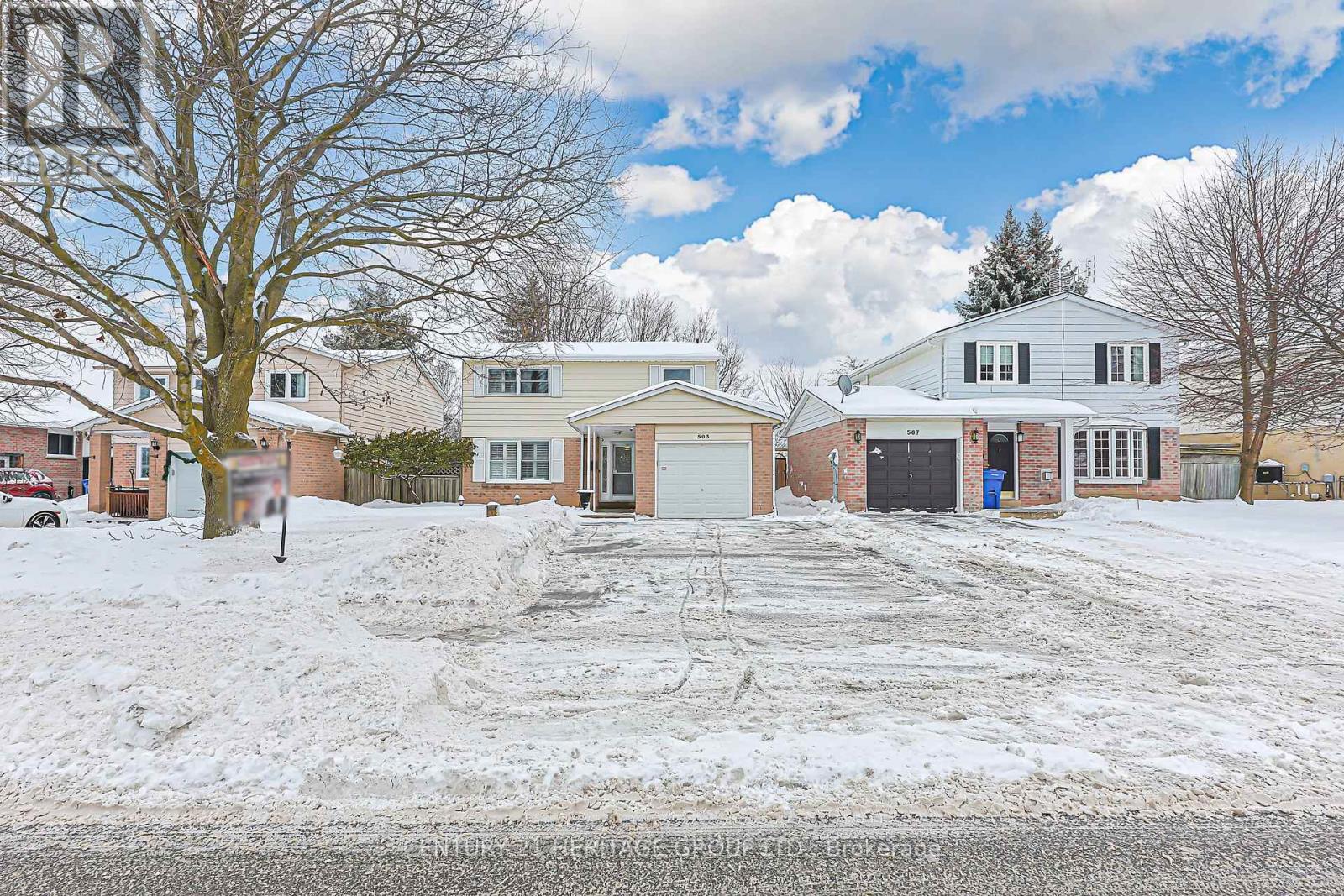 503 Sandford Street, Newmarket, Ontario  L3Y 5E2 - Photo 2 - N12778644