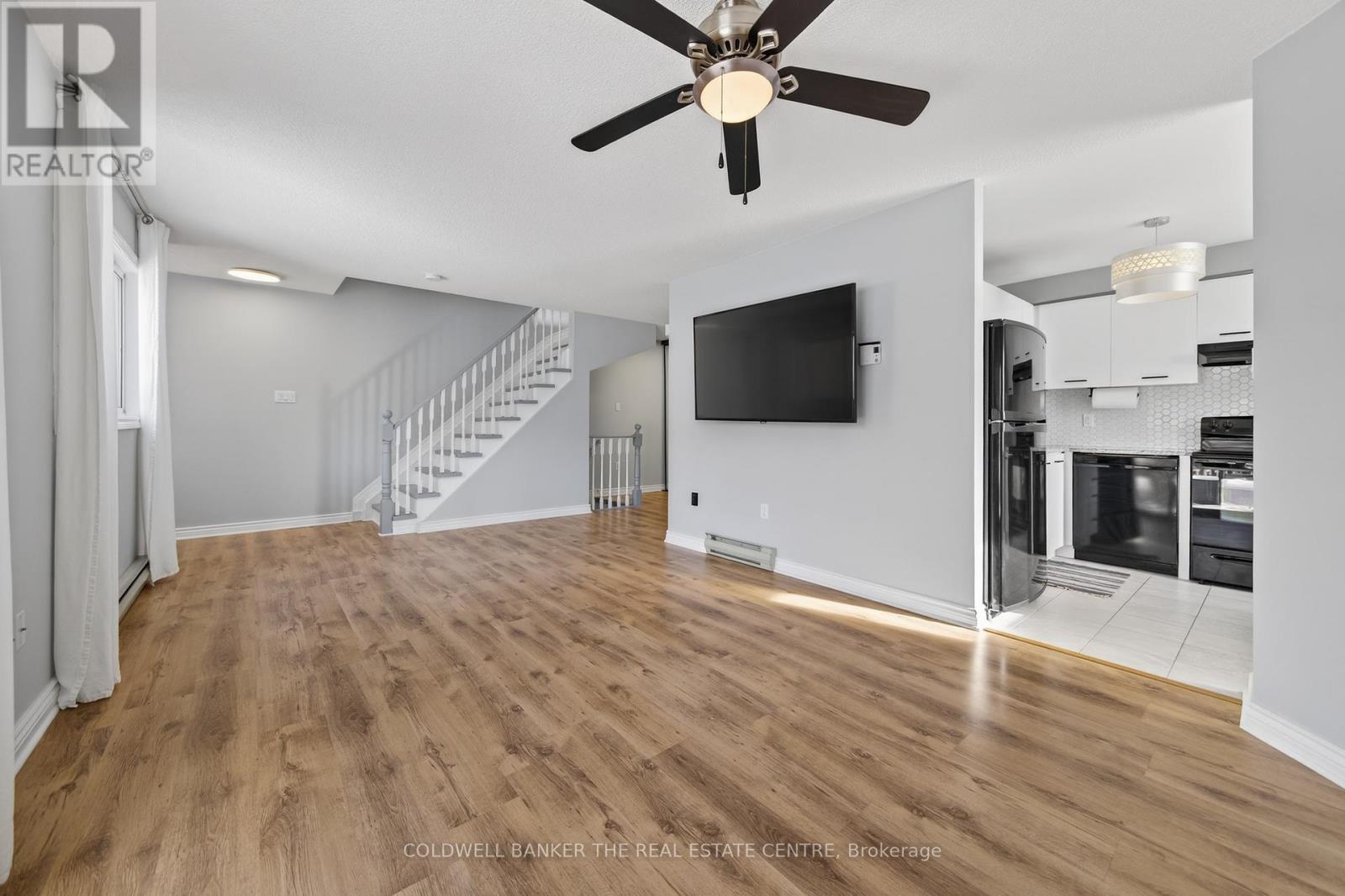 2 - 21 Meadow Lane, Barrie, Ontario  L4N 7K3 - Photo 9 - S12774304