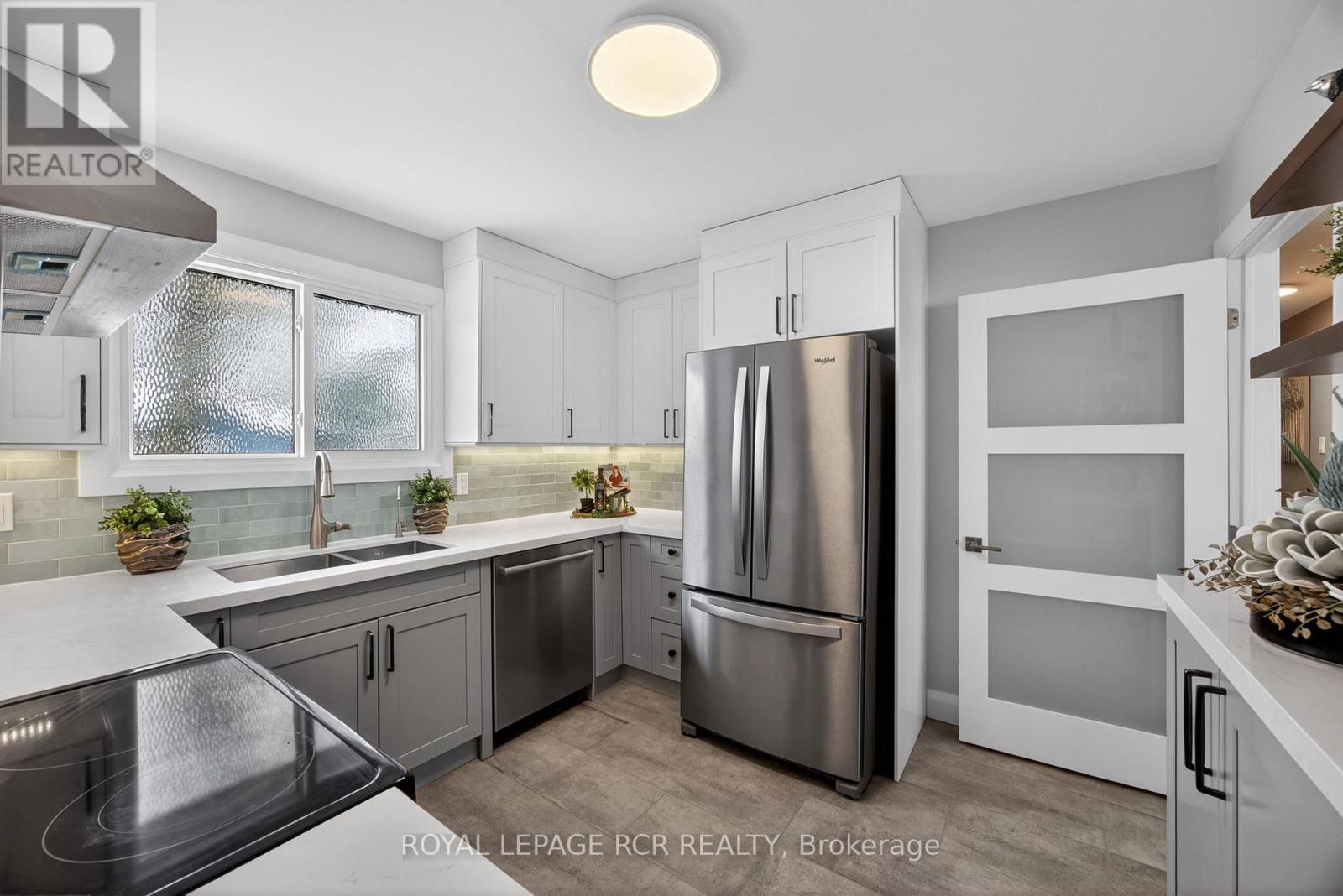 49 Borland Street E, Orillia, Ontario  L3V 2B6 - Photo 10 - S12778544