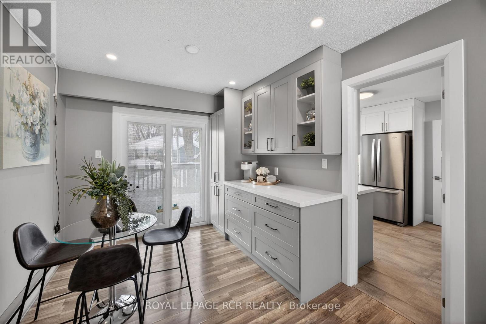 49 Borland Street E, Orillia, Ontario  L3V 2B6 - Photo 8 - S12778544