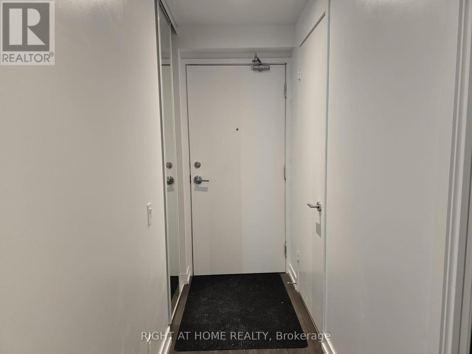 4905 - 5 Buttermill Avenue, Vaughan (Vaughan Corporate Centre), Ontario  L4K 0T5 - Photo 11 - N12657576