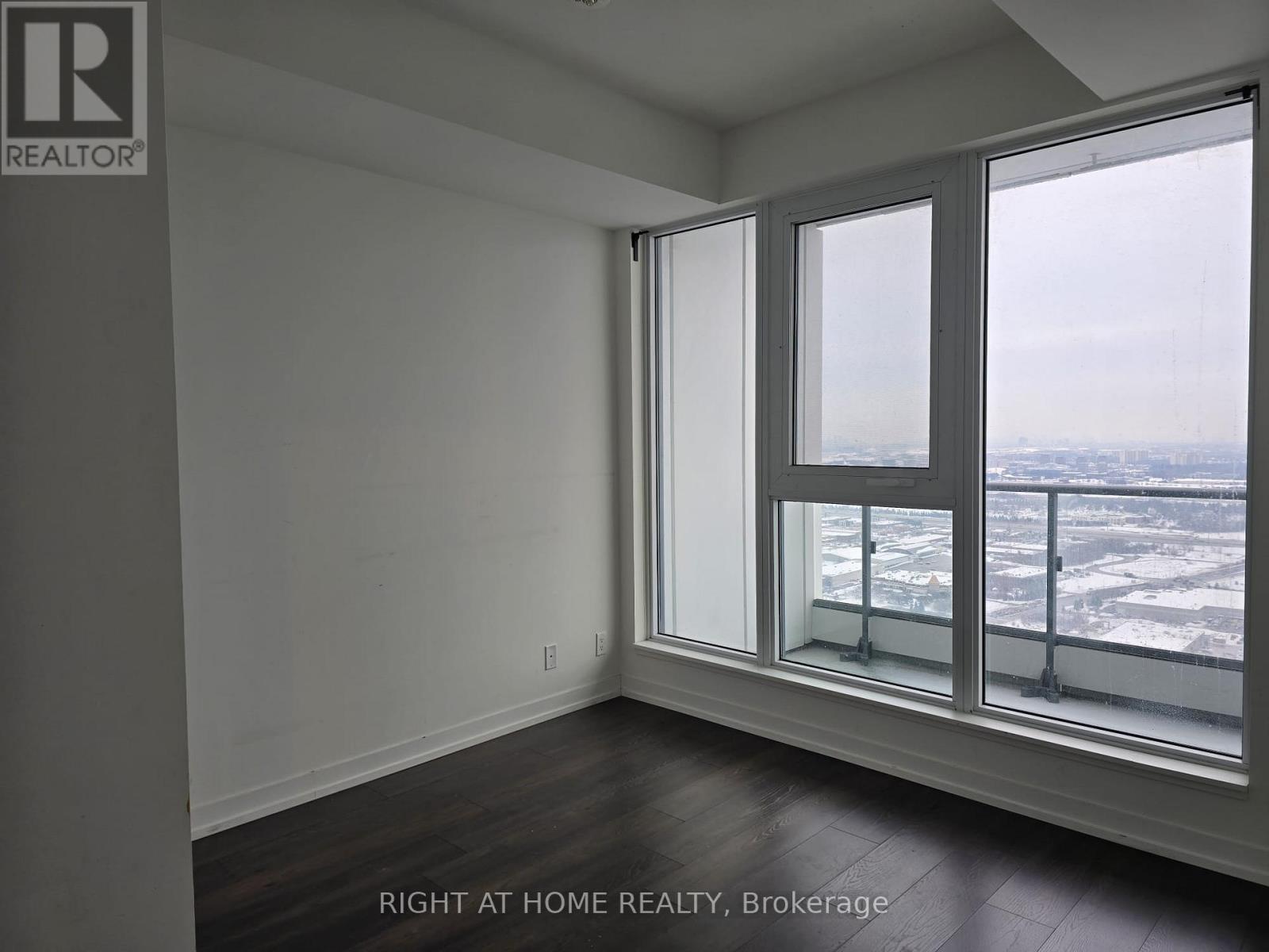 4905 - 5 Buttermill Avenue, Vaughan (Vaughan Corporate Centre), Ontario  L4K 0T5 - Photo 18 - N12657576