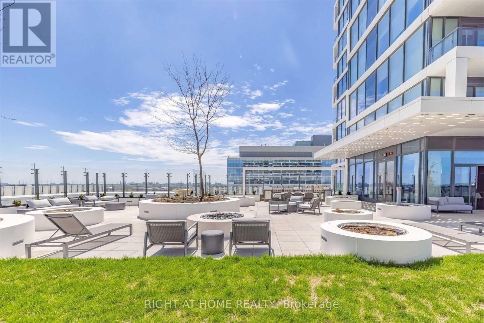 4905 - 5 Buttermill Avenue, Vaughan (Vaughan Corporate Centre), Ontario  L4K 0T5 - Photo 43 - N12657576