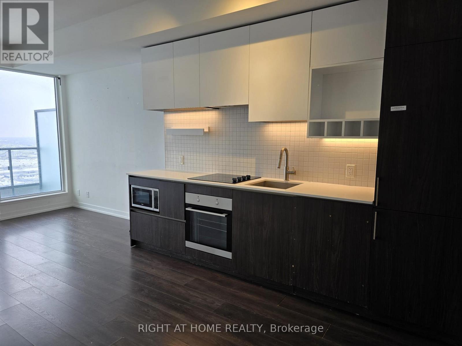 4905 - 5 Buttermill Avenue, Vaughan (Vaughan Corporate Centre), Ontario  L4K 0T5 - Photo 12 - N12657576