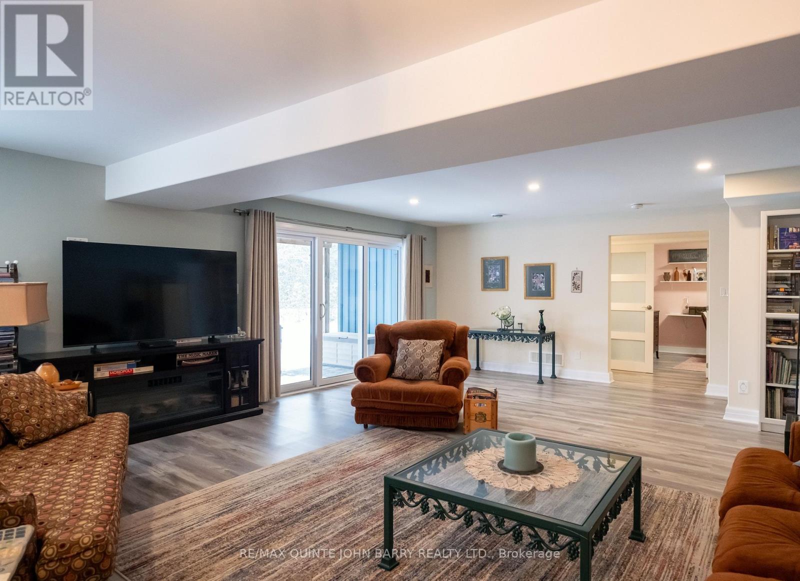 8 Spartan Court, Quinte West, Ontario  K8V 0G5 - Photo 27 - X12777702