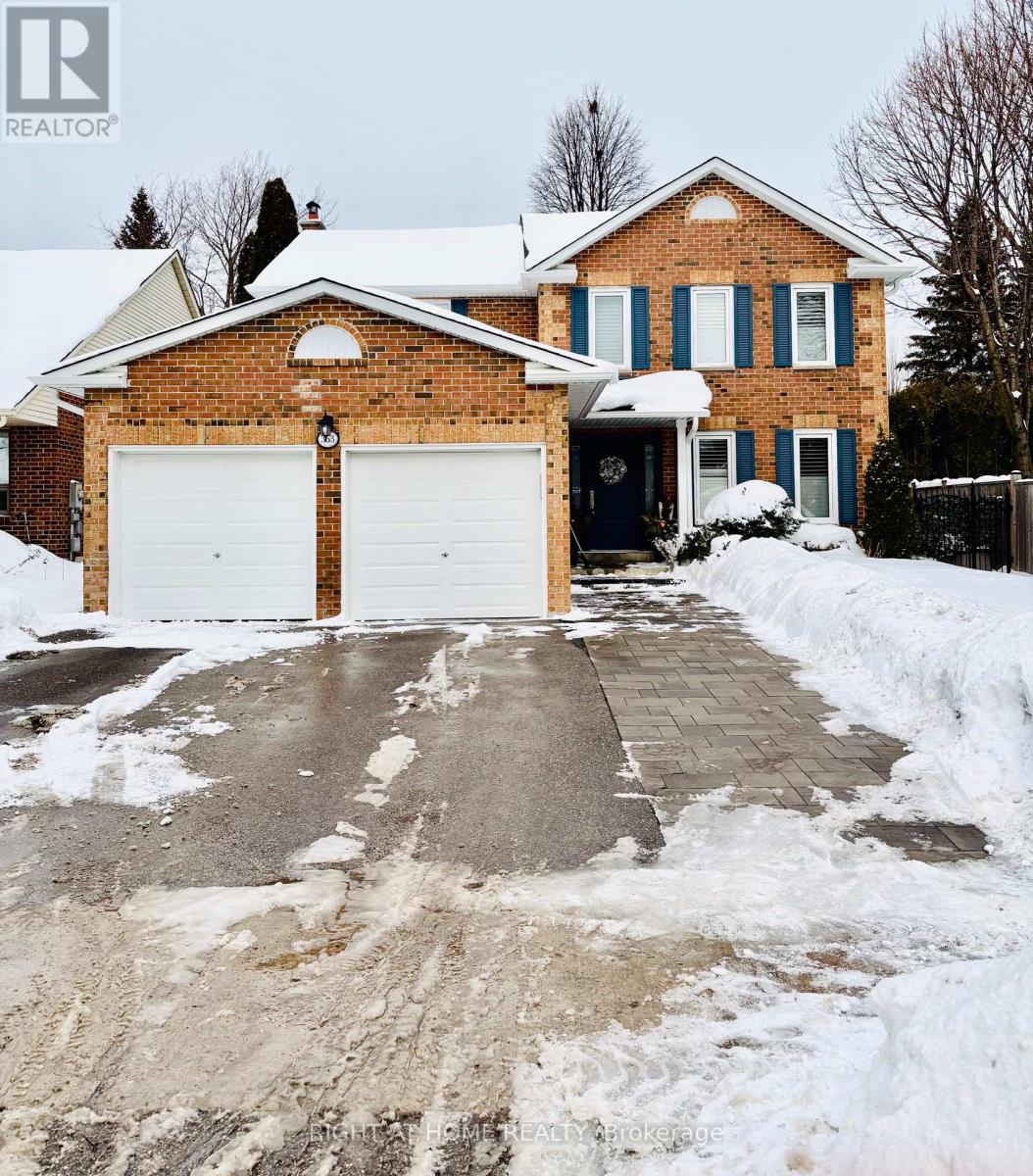 363 CROSSLAND GATE, Newmarket, Ontario