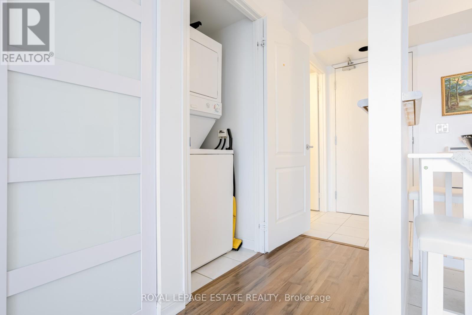 405 - 4 Elsinore Path, Toronto (New Toronto), Ontario  M8V 4G7 - Photo 21 - W12778466