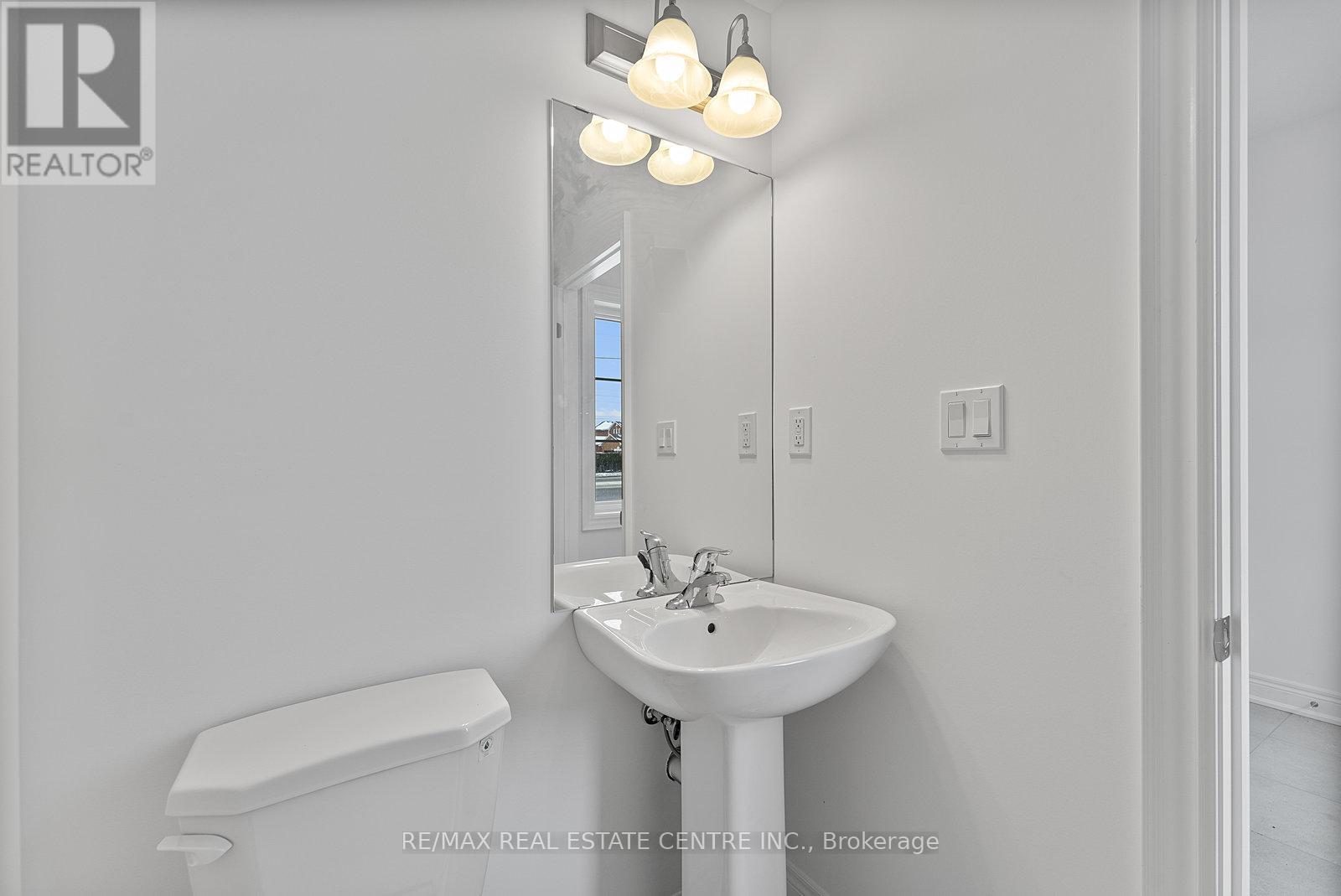 47 - 2140 Trafalgar Rd Road, Oakville (Ro River Oaks), Ontario  L6B 7H2 - Photo 22 - W12778474