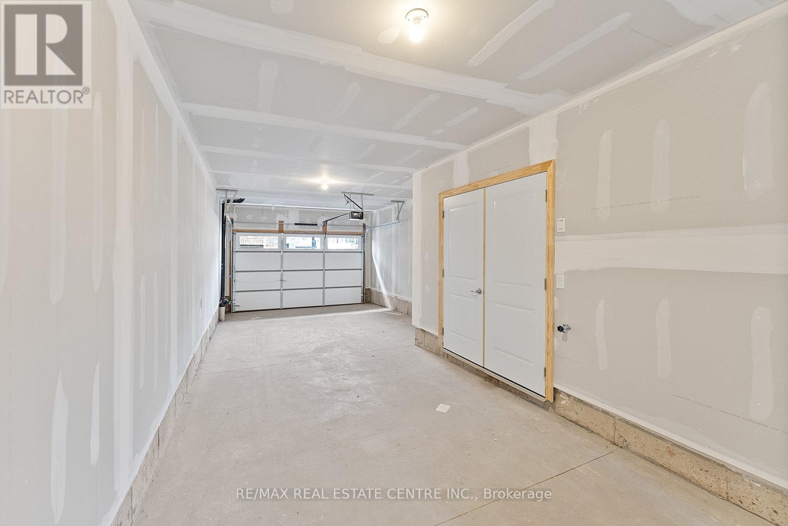 47 - 2140 Trafalgar Rd Road, Oakville (Ro River Oaks), Ontario  L6B 7H2 - Photo 23 - W12778474