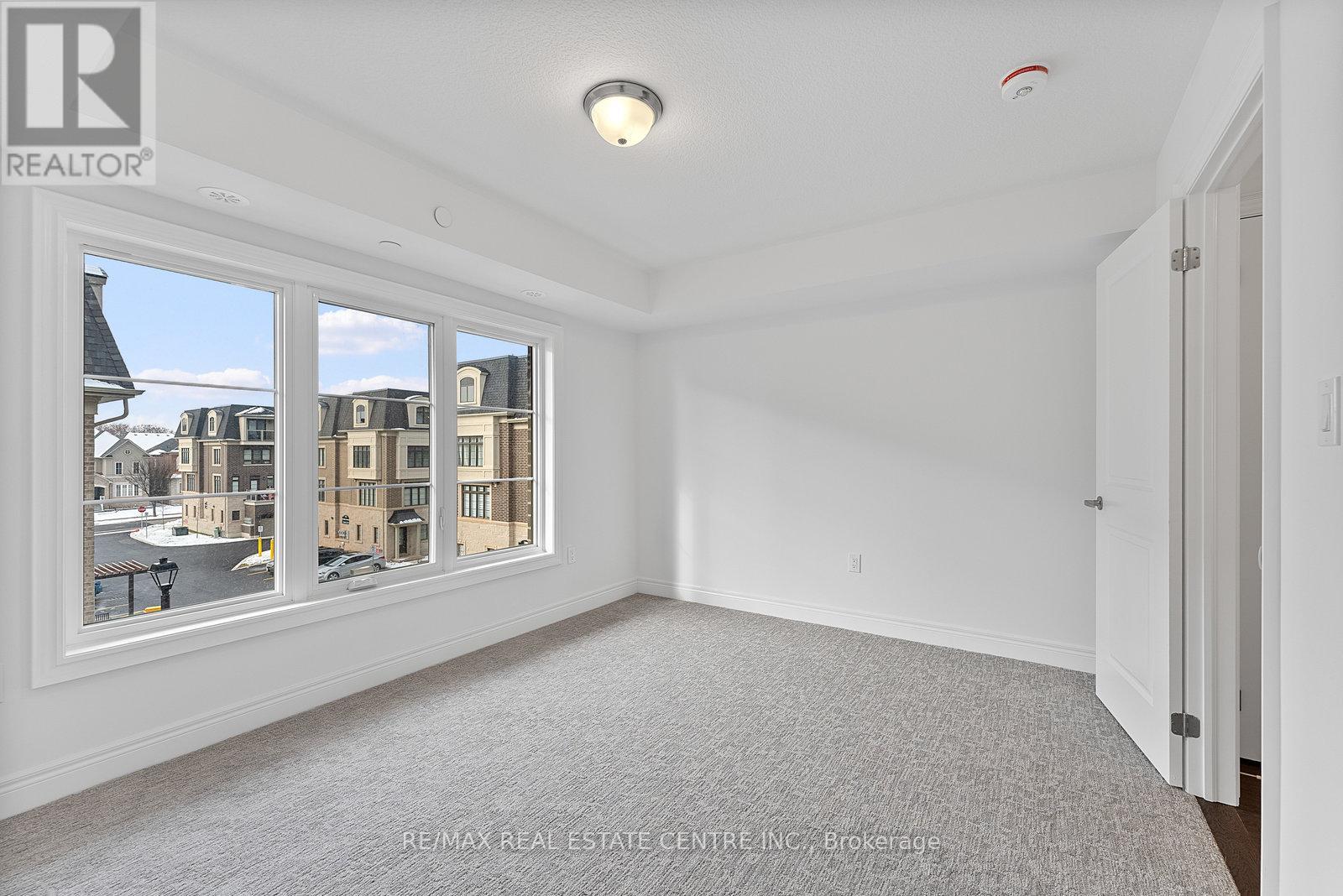 47 - 2140 Trafalgar Rd Road, Oakville (Ro River Oaks), Ontario  L6B 7H2 - Photo 31 - W12778474