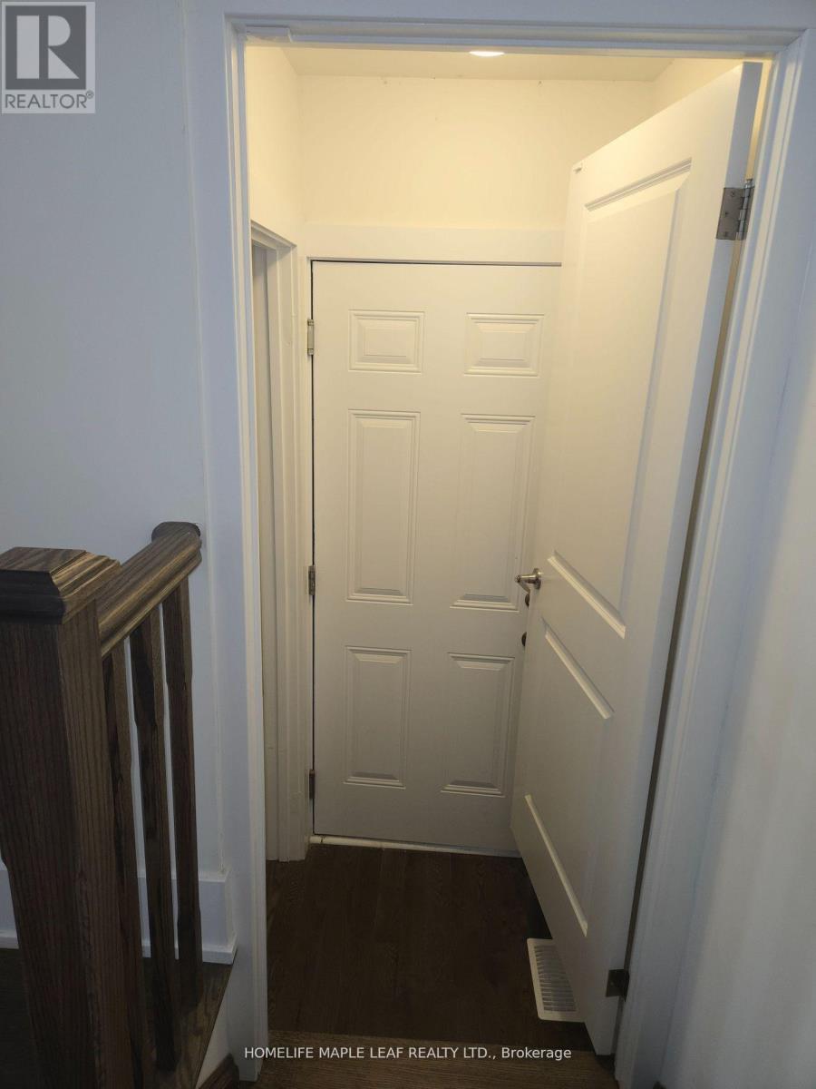 20 Spinland Street, Caledon, Ontario  L2C 4K4 - Photo 19 - W12778506