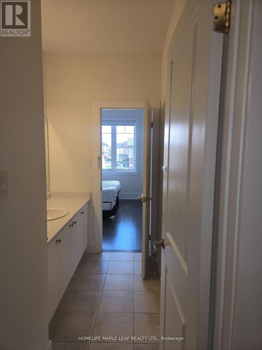 20 Spinland Street, Caledon, Ontario  L2C 4K4 - Photo 32 - W12778506