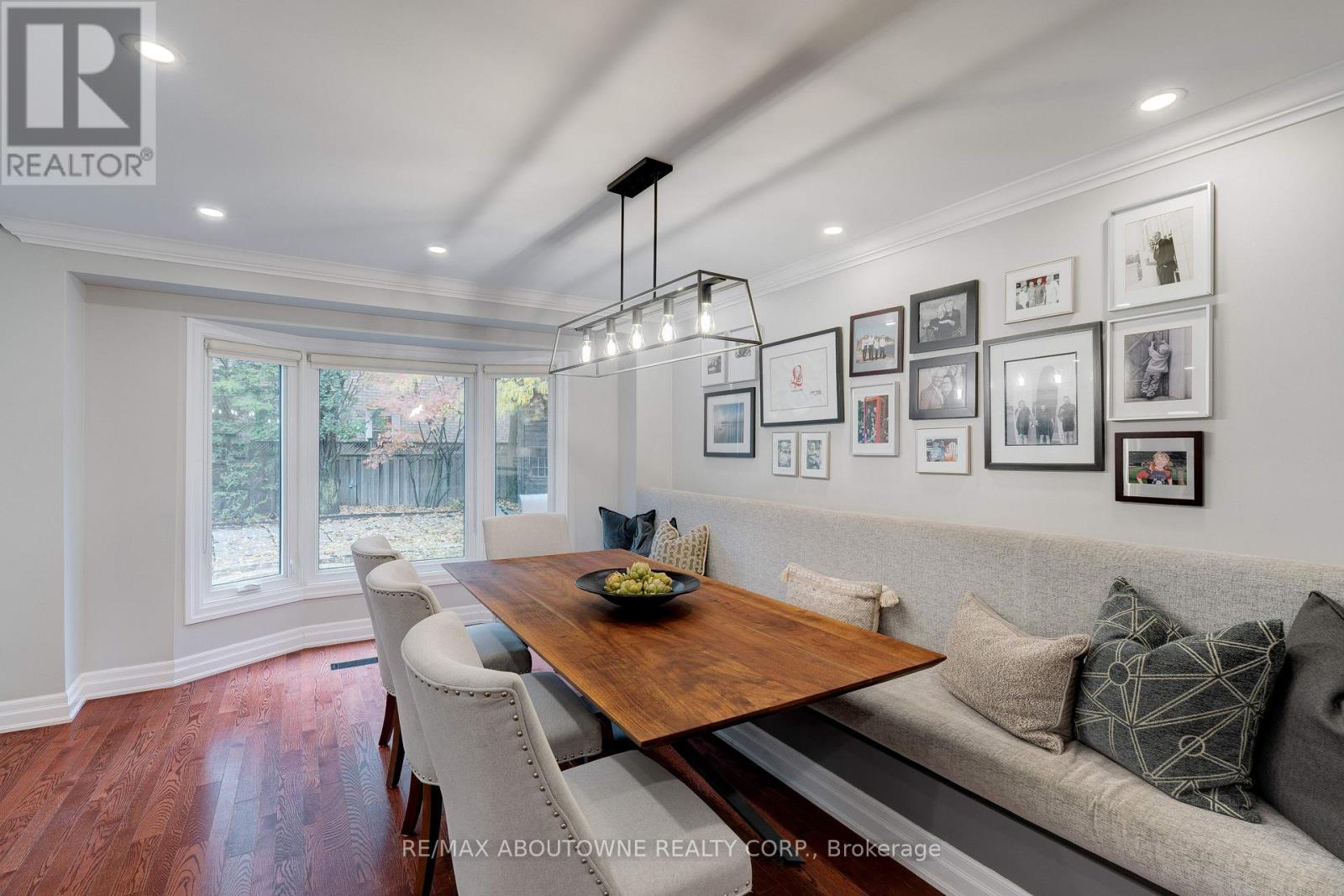 1586 Heritage Way, Oakville, Ontario  L6M 2Z5 - Photo 16 - W12778524