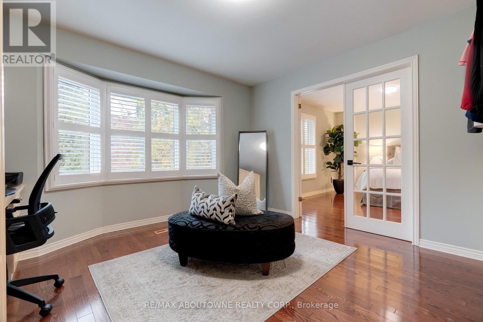 1586 Heritage Way, Oakville, Ontario  L6M 2Z5 - Photo 39 - W12778524