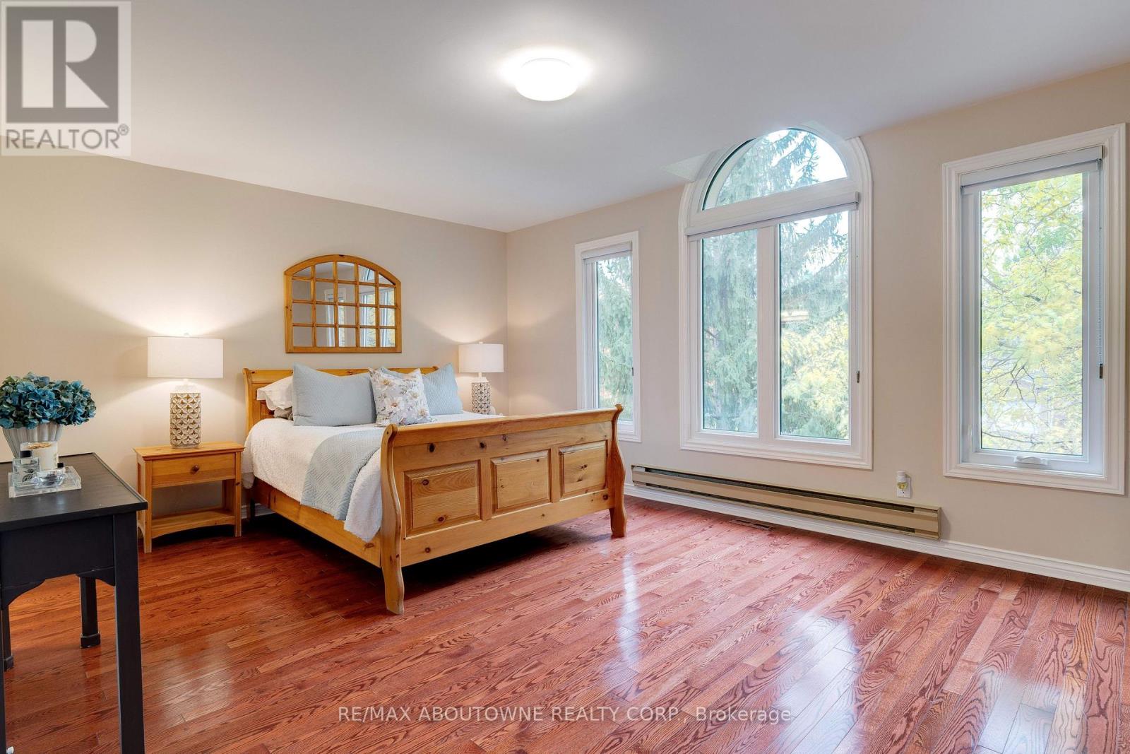 1586 Heritage Way, Oakville, Ontario  L6M 2Z5 - Photo 41 - W12778524