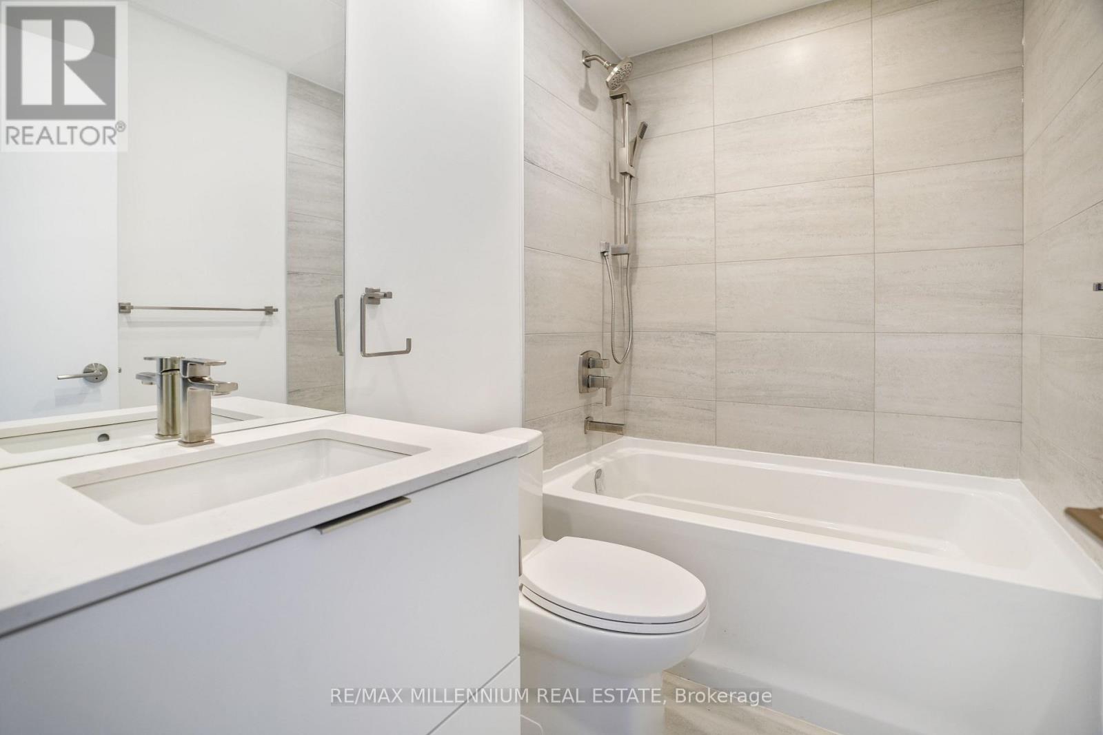 1107 - 1 Fairview Road E, Mississauga, Ontario  L5A 4C6 - Photo 13 - W12778530