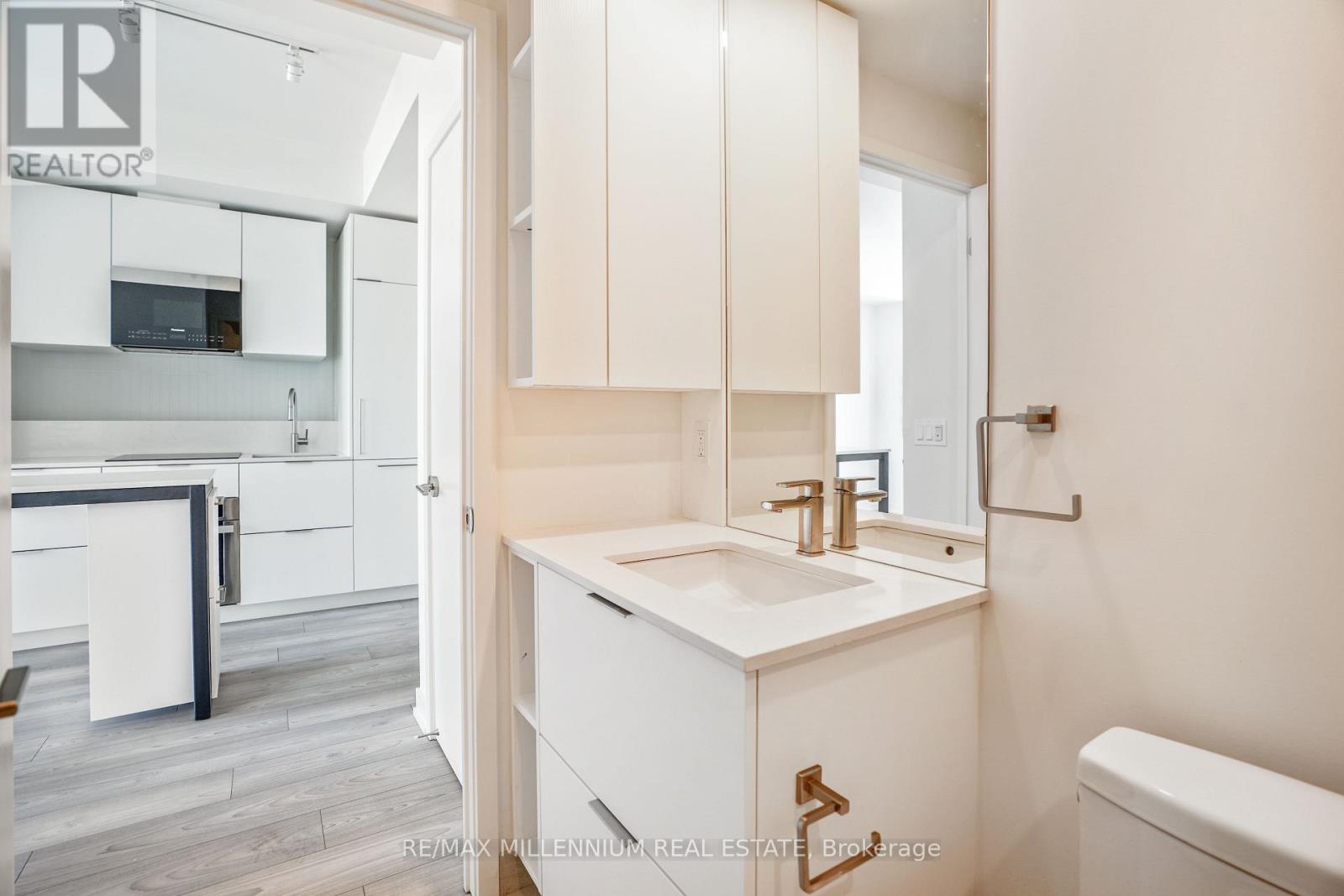 1107 - 1 Fairview Road E, Mississauga, Ontario  L5A 4C6 - Photo 14 - W12778530