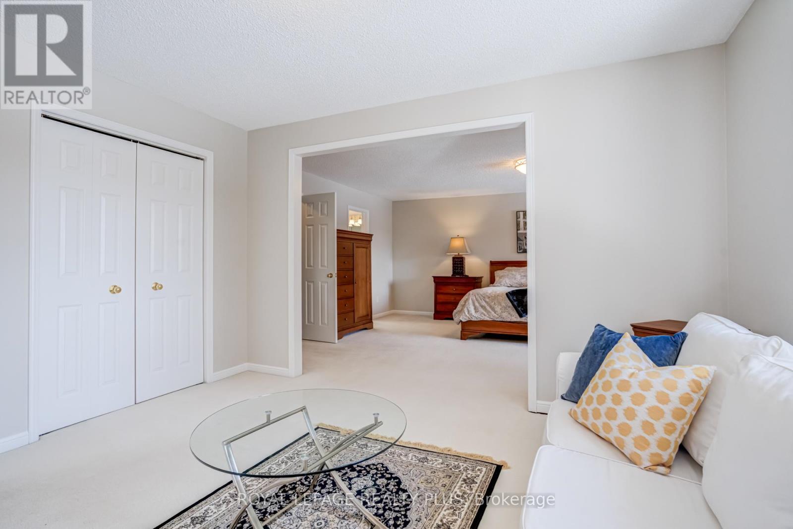 2530 Jarvis Street, Mississauga, Ontario  L5C 2P6 - Photo 23 - W12778592