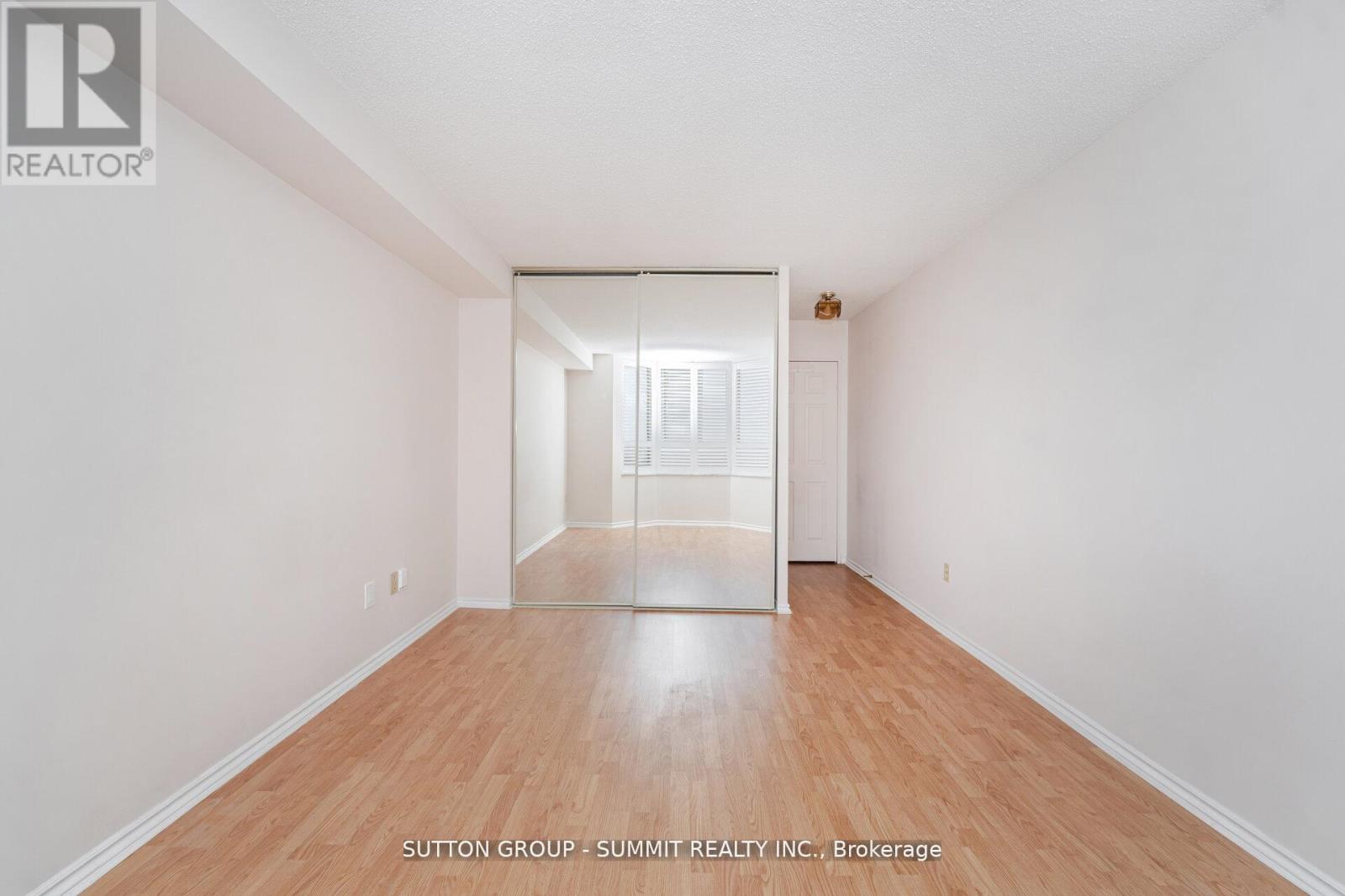 1005 - 100 County Court Boulevard, Brampton (Fletcher's Creek South), Ontario  L6W 3X1 - Photo 21 - W12778598