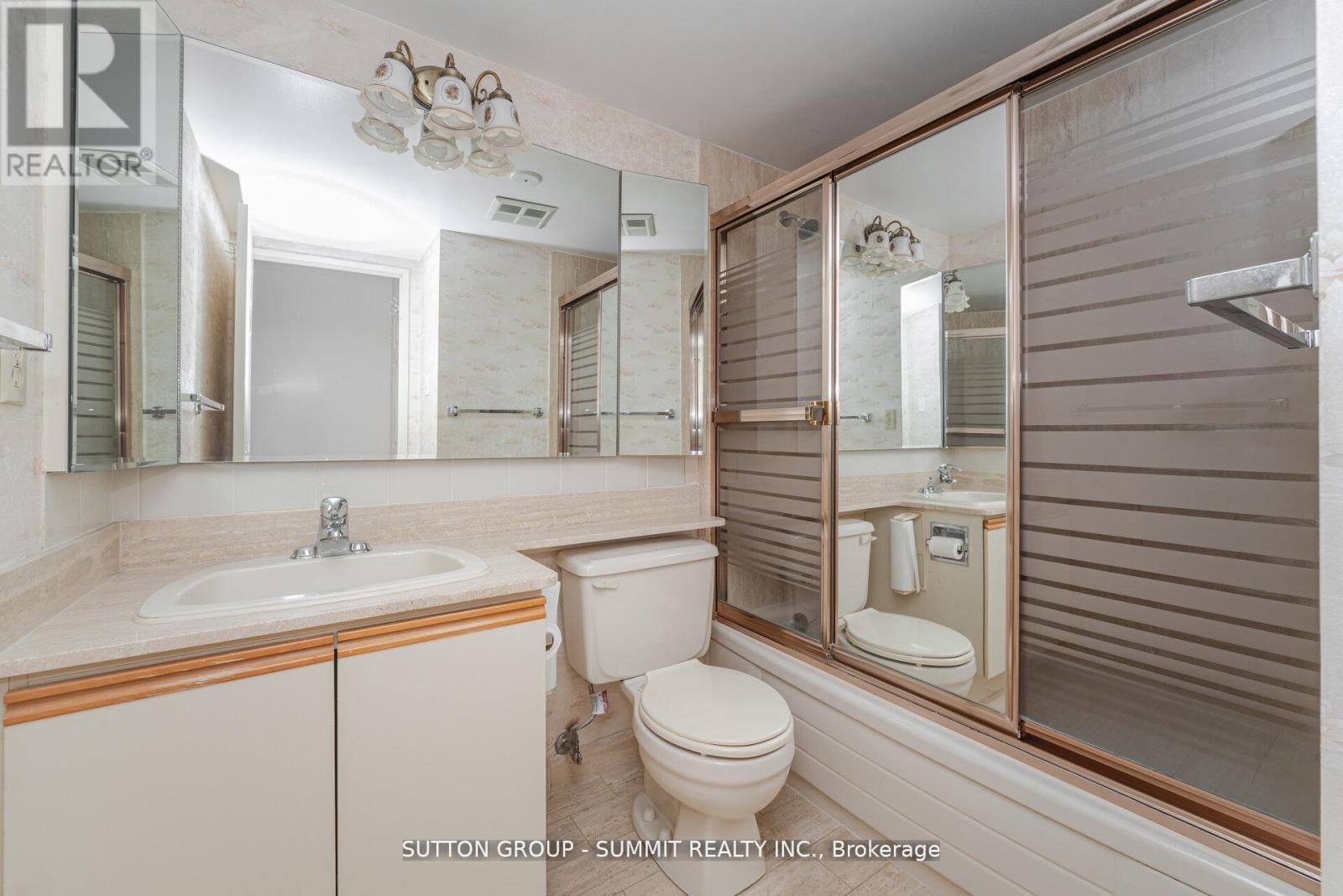 1005 - 100 County Court Boulevard, Brampton (Fletcher's Creek South), Ontario  L6W 3X1 - Photo 22 - W12778598