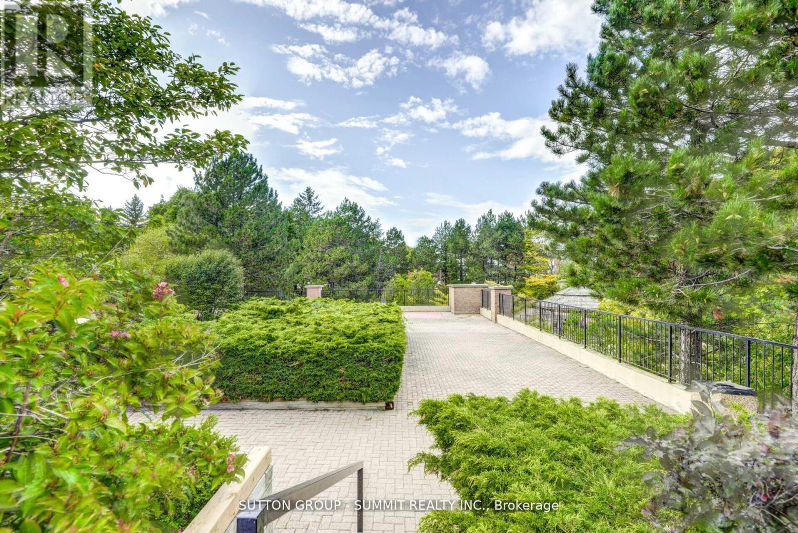 1005 - 100 County Court Boulevard, Brampton (Fletcher's Creek South), Ontario  L6W 3X1 - Photo 32 - W12778598