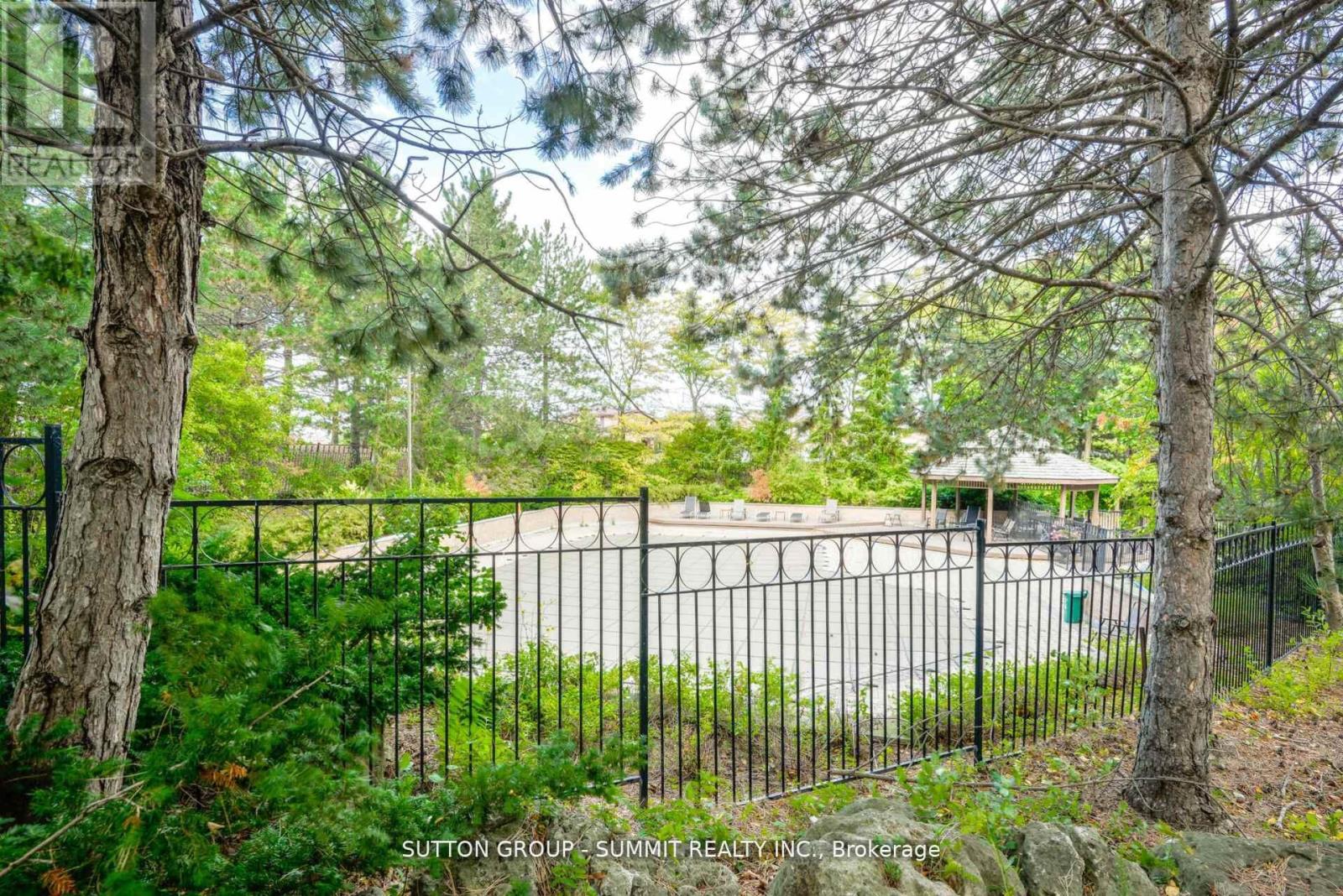 1005 - 100 County Court Boulevard, Brampton (Fletcher's Creek South), Ontario  L6W 3X1 - Photo 33 - W12778598