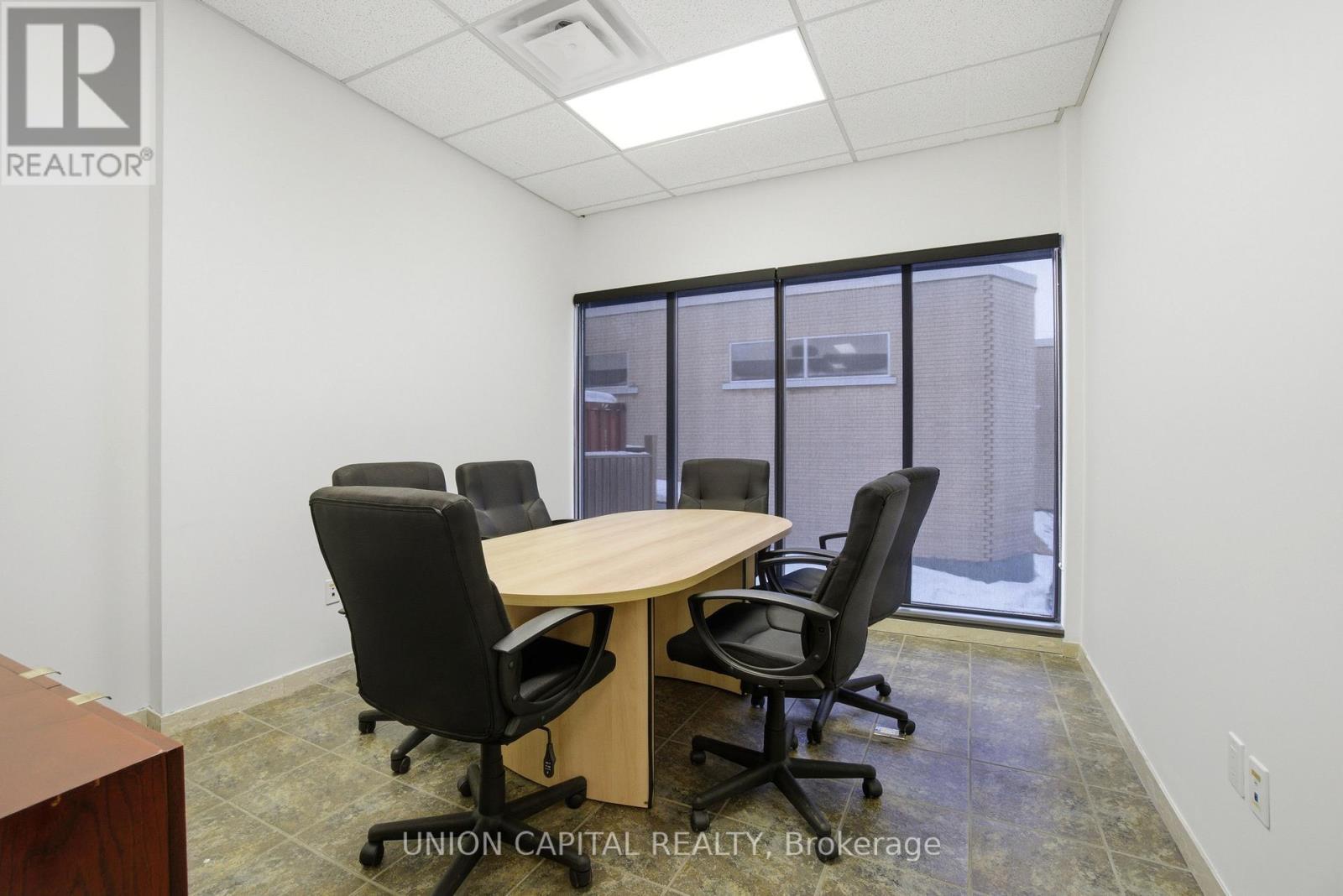 15 Airview Road, Toronto (West Humber-Clairville), Ontario  M9W 4P1 - Photo 17 - W12778666