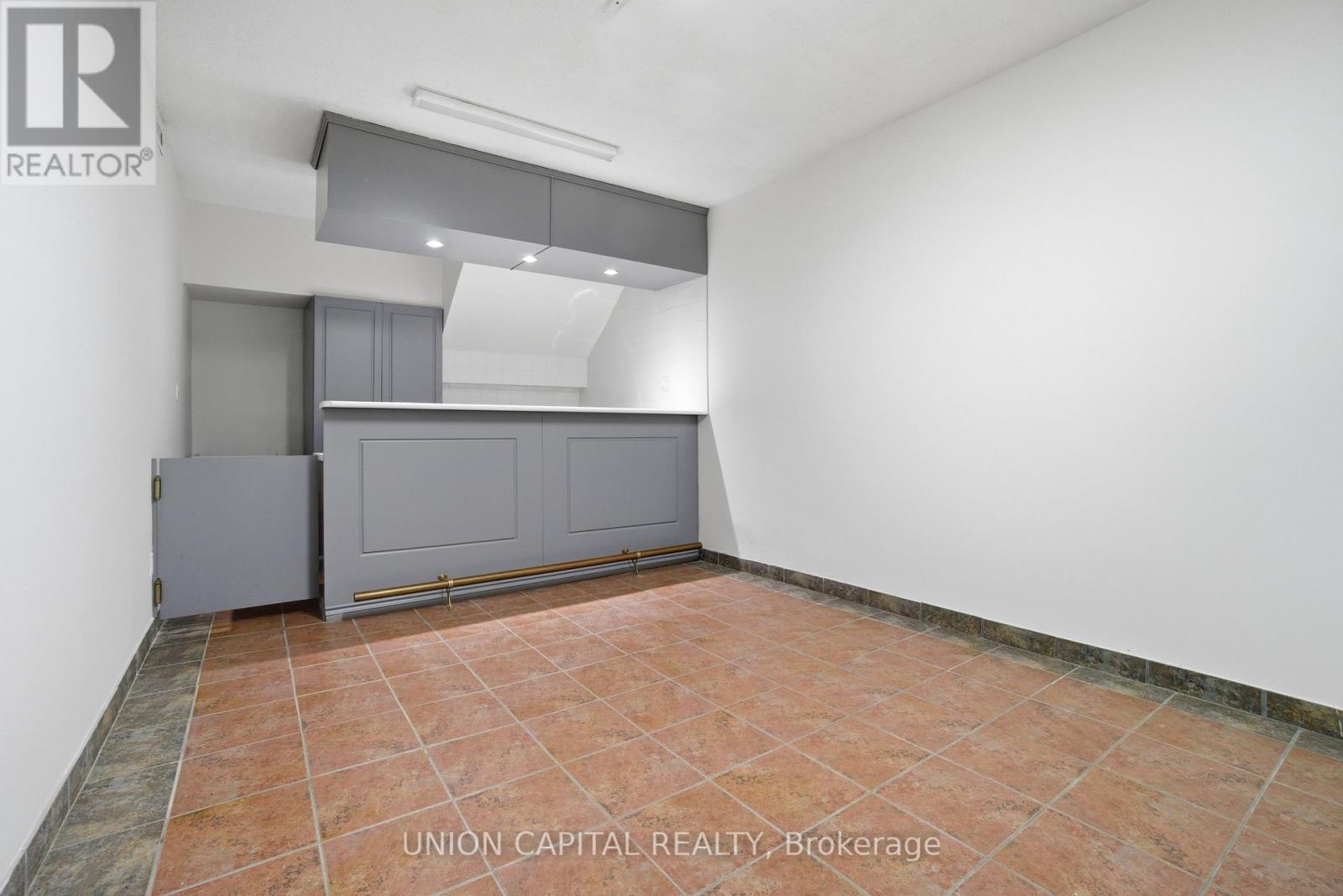 15 Airview Road, Toronto (West Humber-Clairville), Ontario  M9W 4P1 - Photo 32 - W12778666