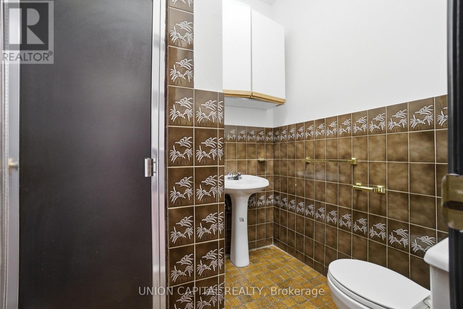 15 Airview Road, Toronto (West Humber-Clairville), Ontario  M9W 4P1 - Photo 37 - W12778666