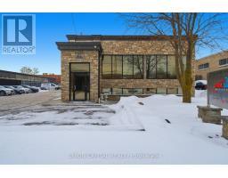 15 AIRVIEW ROAD, Toronto, Ontario