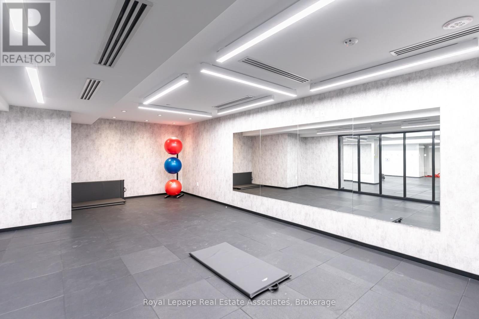 1004 - 1035 Southdown Road, Mississauga, Ontario  L5J 0A3 - Photo 28 - W12778678