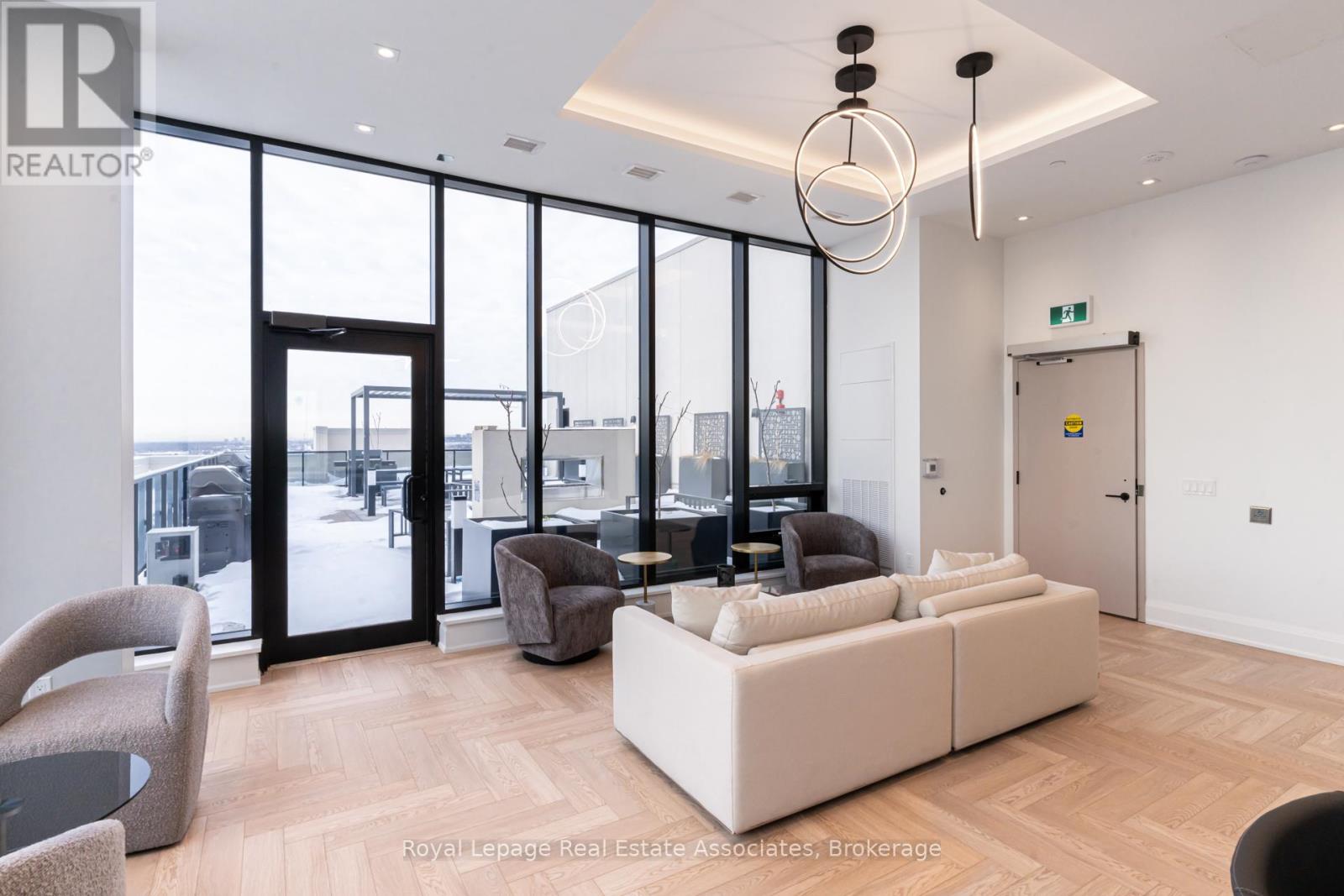 1004 - 1035 Southdown Road, Mississauga, Ontario  L5J 0A3 - Photo 31 - W12778678