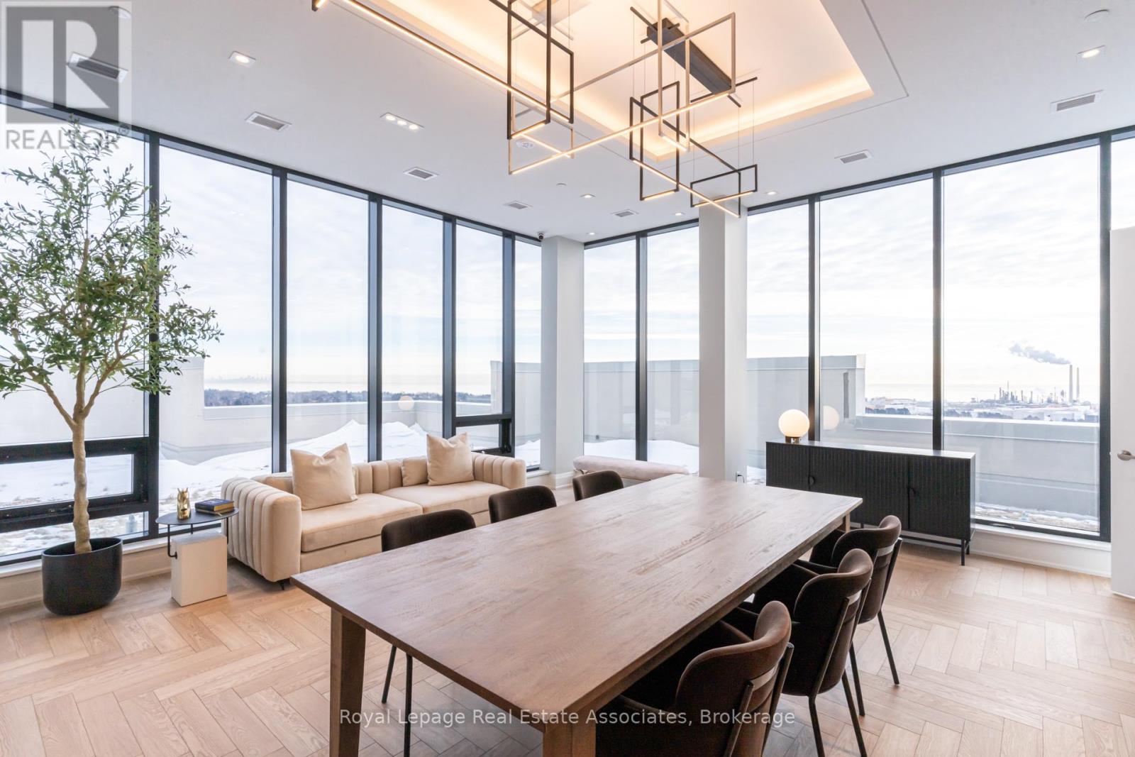 1004 - 1035 Southdown Road, Mississauga, Ontario  L5J 0A3 - Photo 34 - W12778678