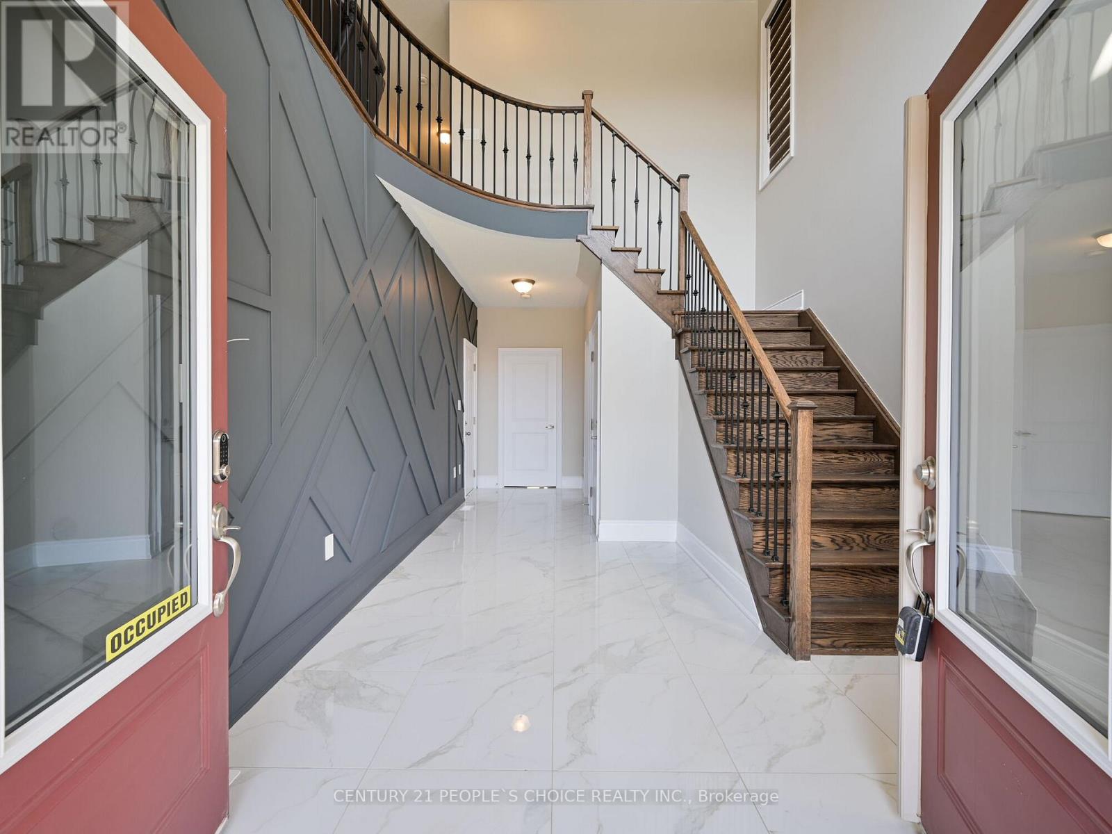 12 Junior Road, Brampton (Northwest Brampton), Ontario  L7A 5J4 - Photo 3 - W12778686